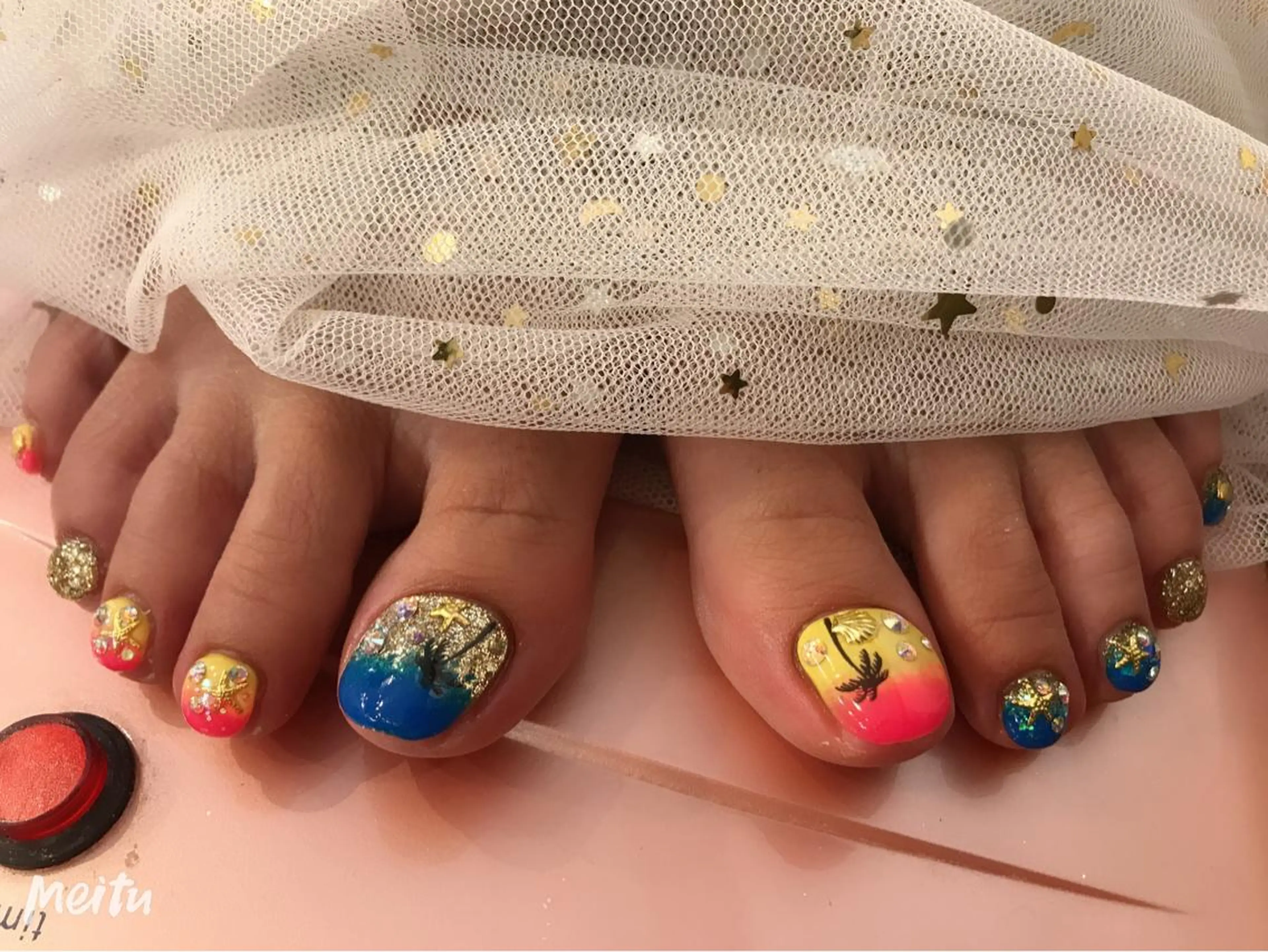 ネイル フットネイル リン リンのネイルデザイン