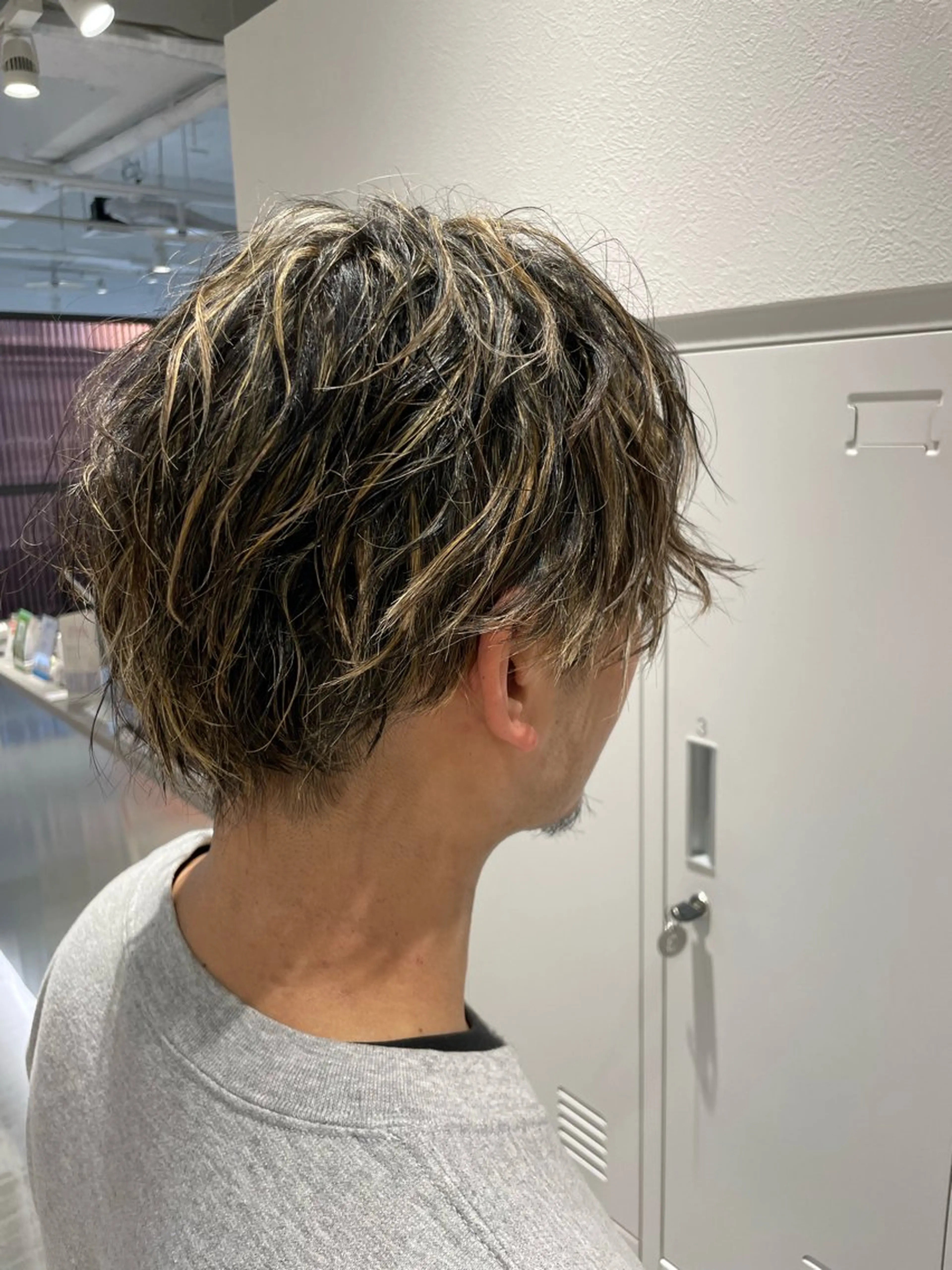 メンズ EIGHT／栄／ 諏訪　晃平のヘアスタイル