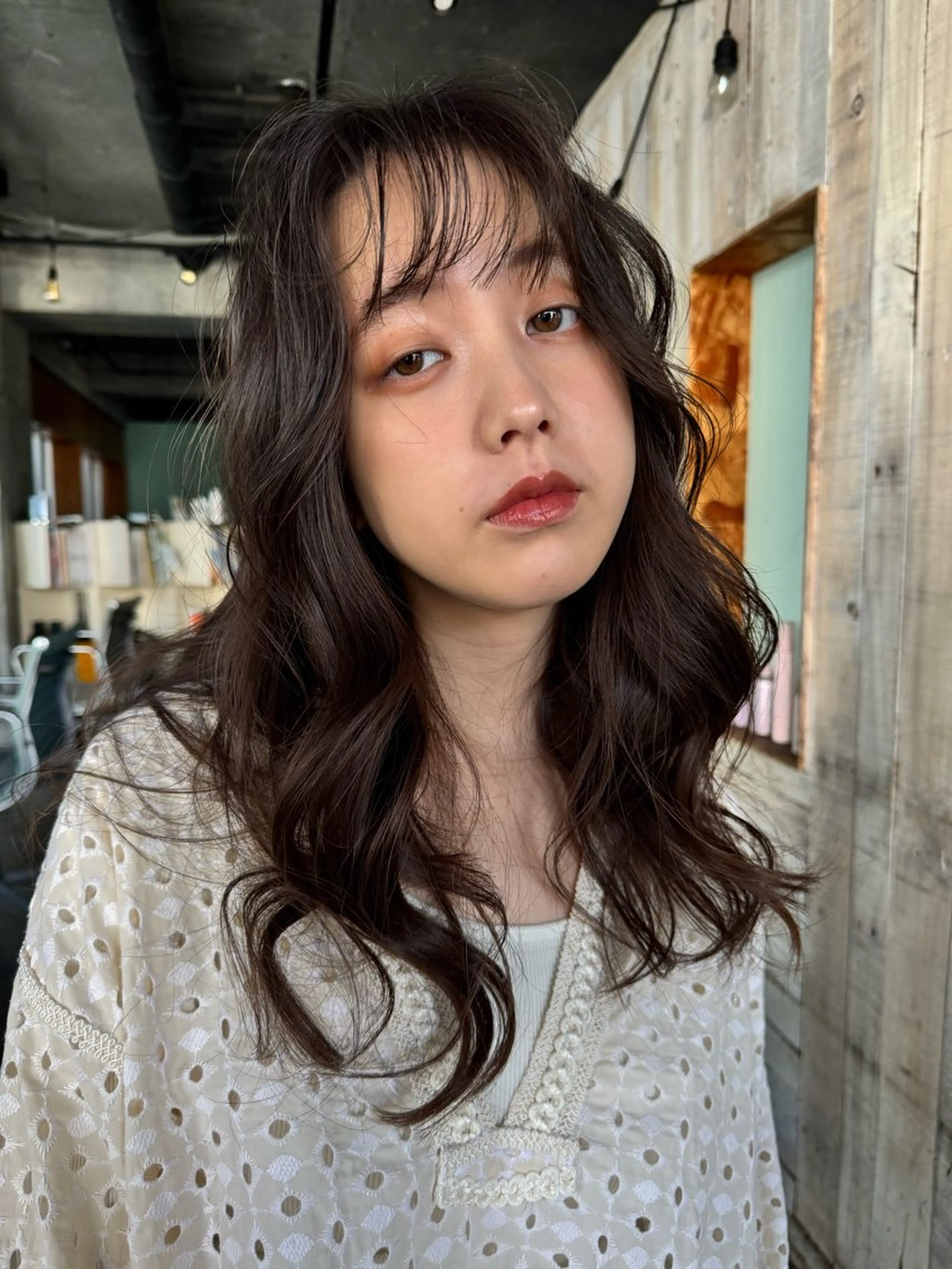 ロング NORA Journey所属・ブリーチカラー/ブロ ンドレイヤーカットのヘアスタイル