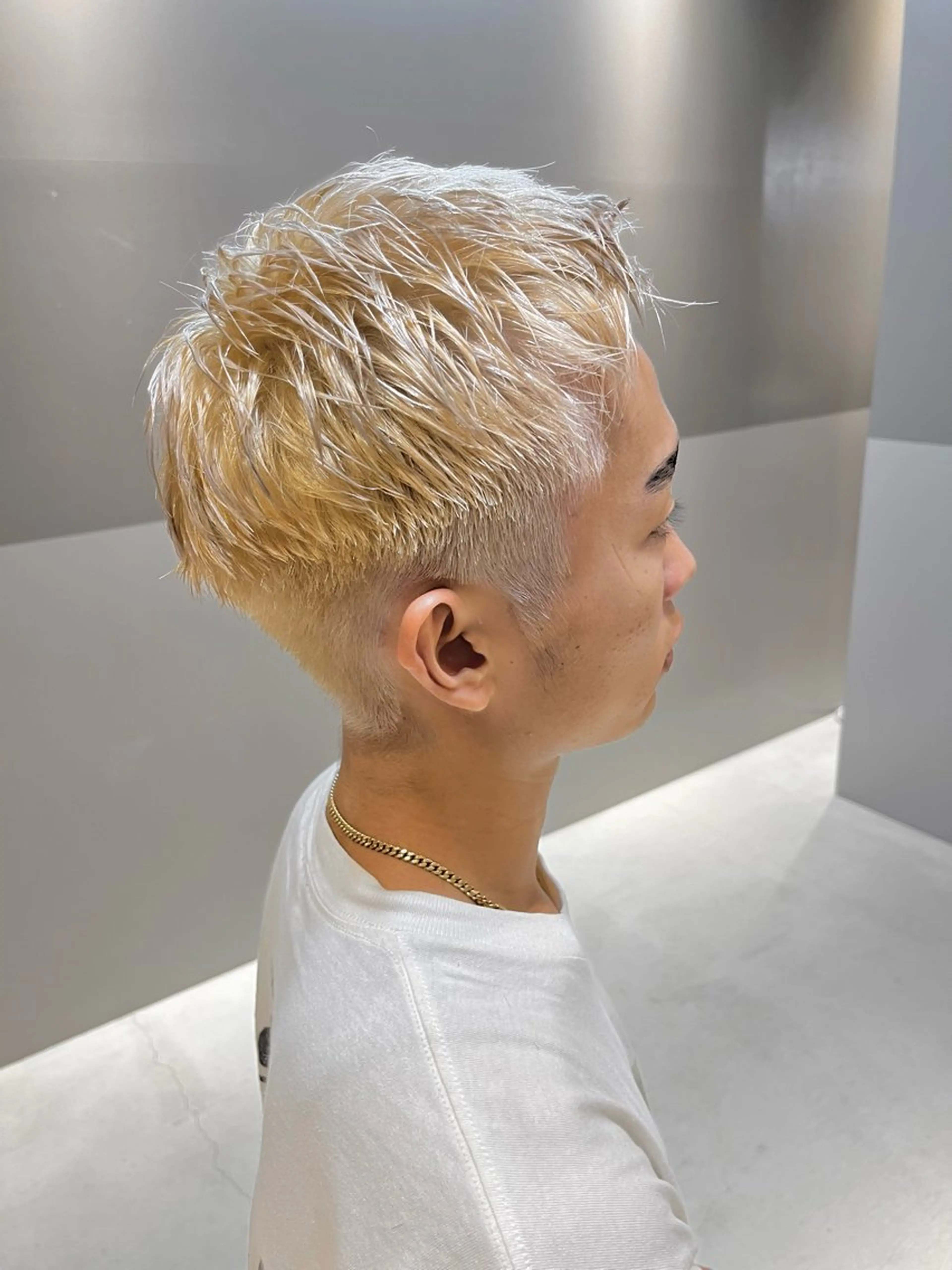 カラー ヘアカラー 石塚 健汰のヘアスタイル