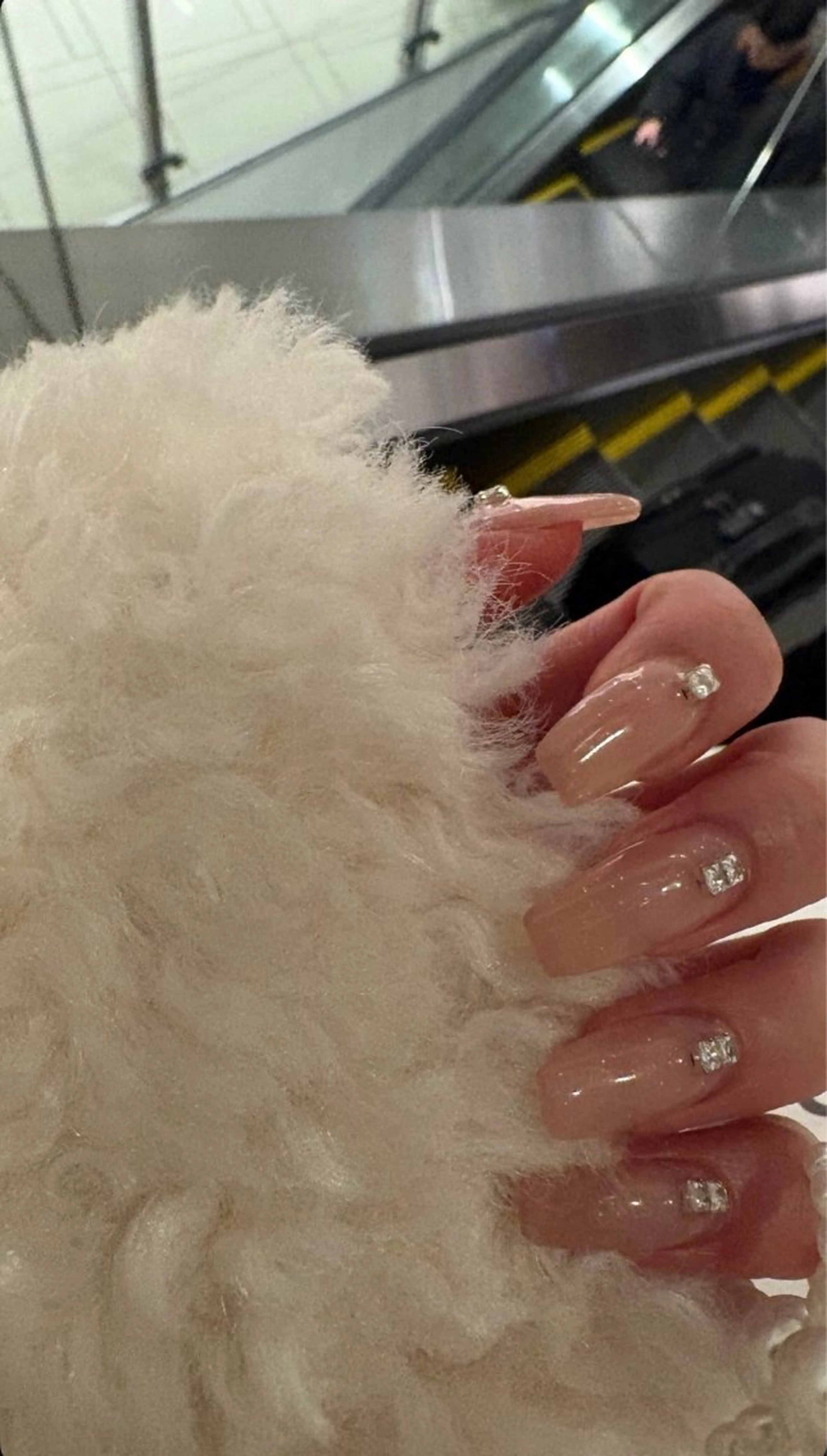 ネイル ピンク ストーンネイル Rioka 栄 | 矢場町のネイルデザイン