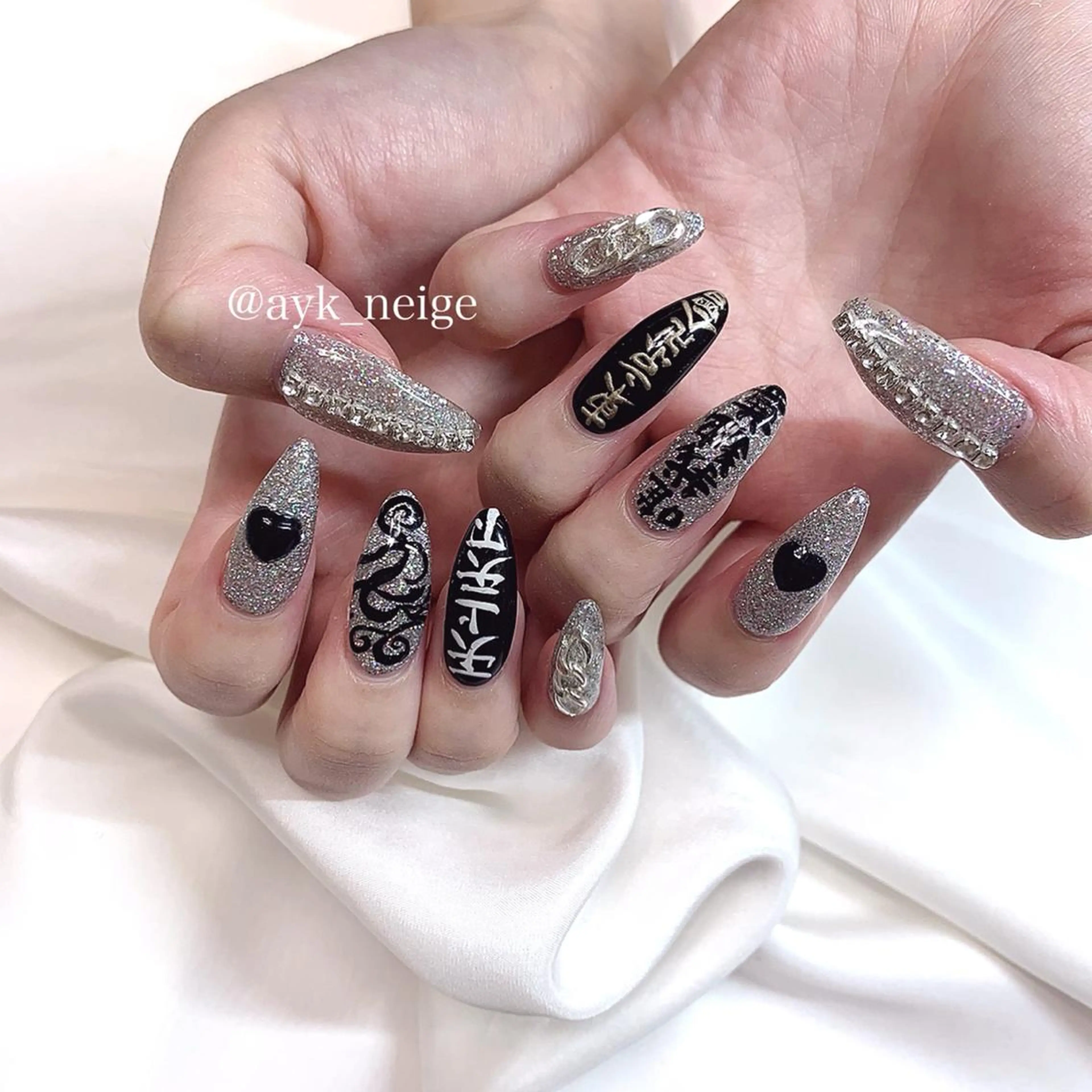 ネイル オーロラネイル フットネイル ハート キラキラネイル 韓国ネイル n'eige nail所属・大谷 綾香のネイルデザイン