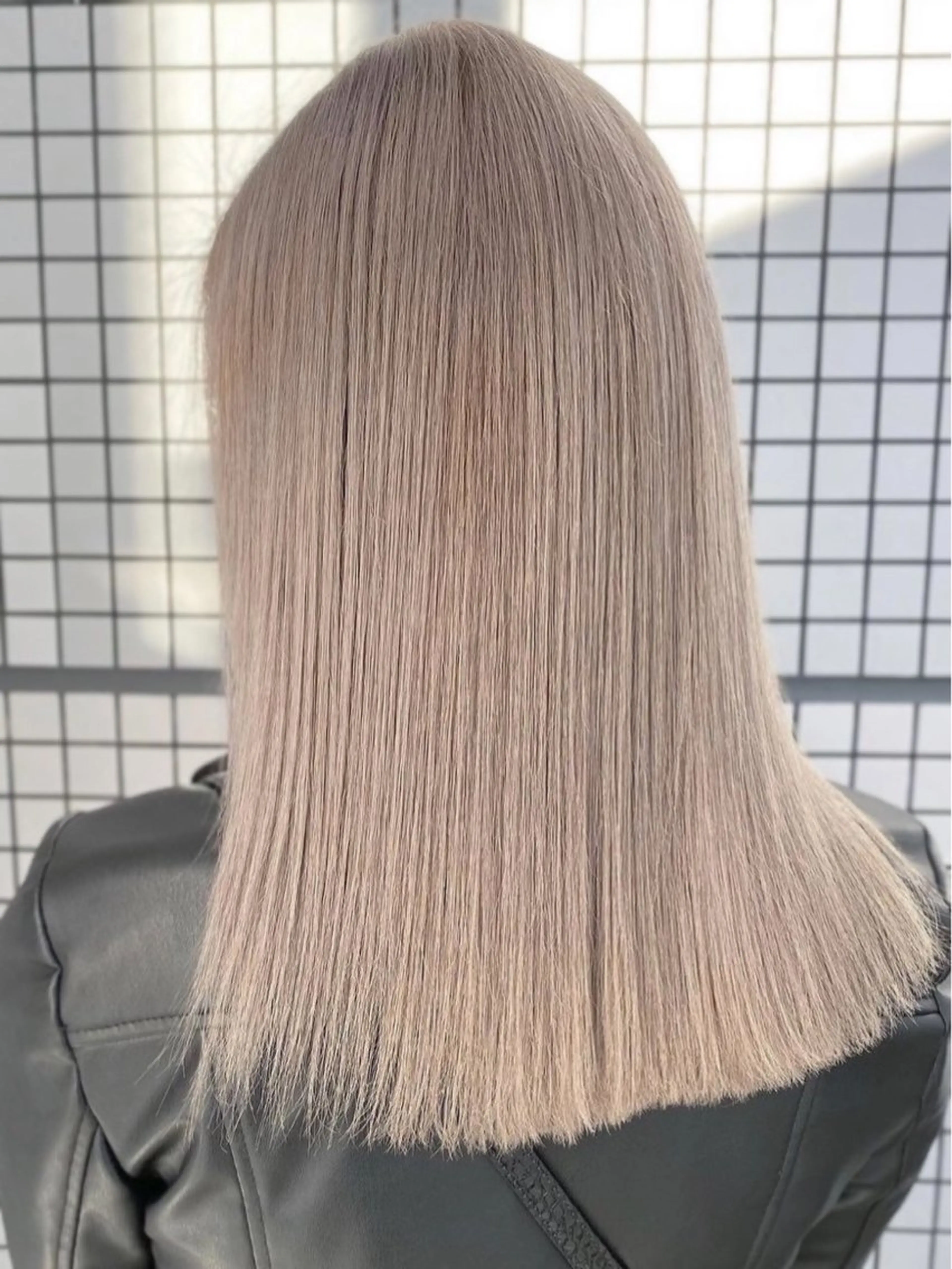 セミロング カラー ヘアアレンジ ヘアカラー トリートメント vizz by elyts【北谷】のヘアスタイル