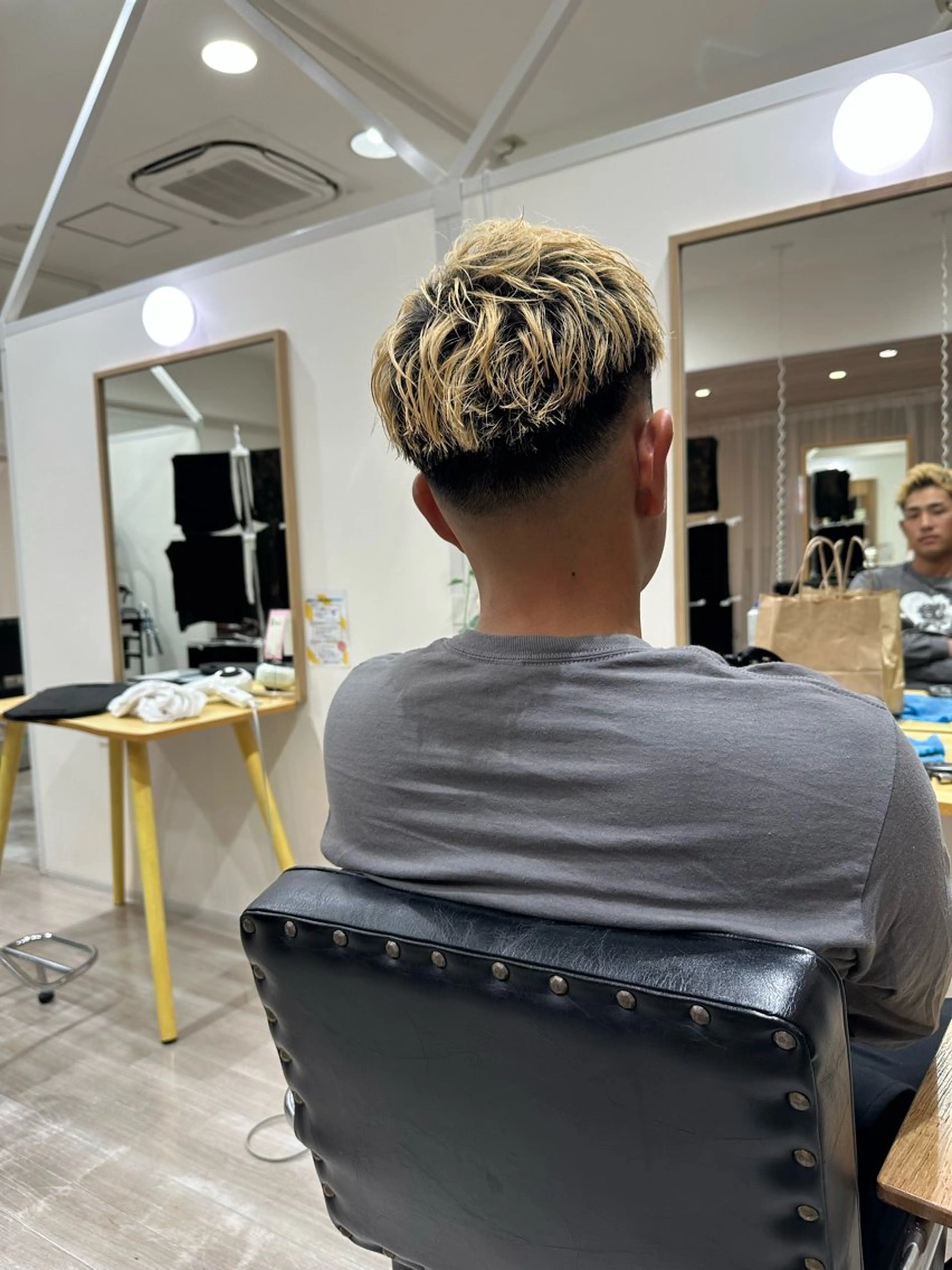 ショート メンズ フェードカット Chere ore 新金岡所属・ツイスパ/フェード /辻諒哉のヘアスタイル