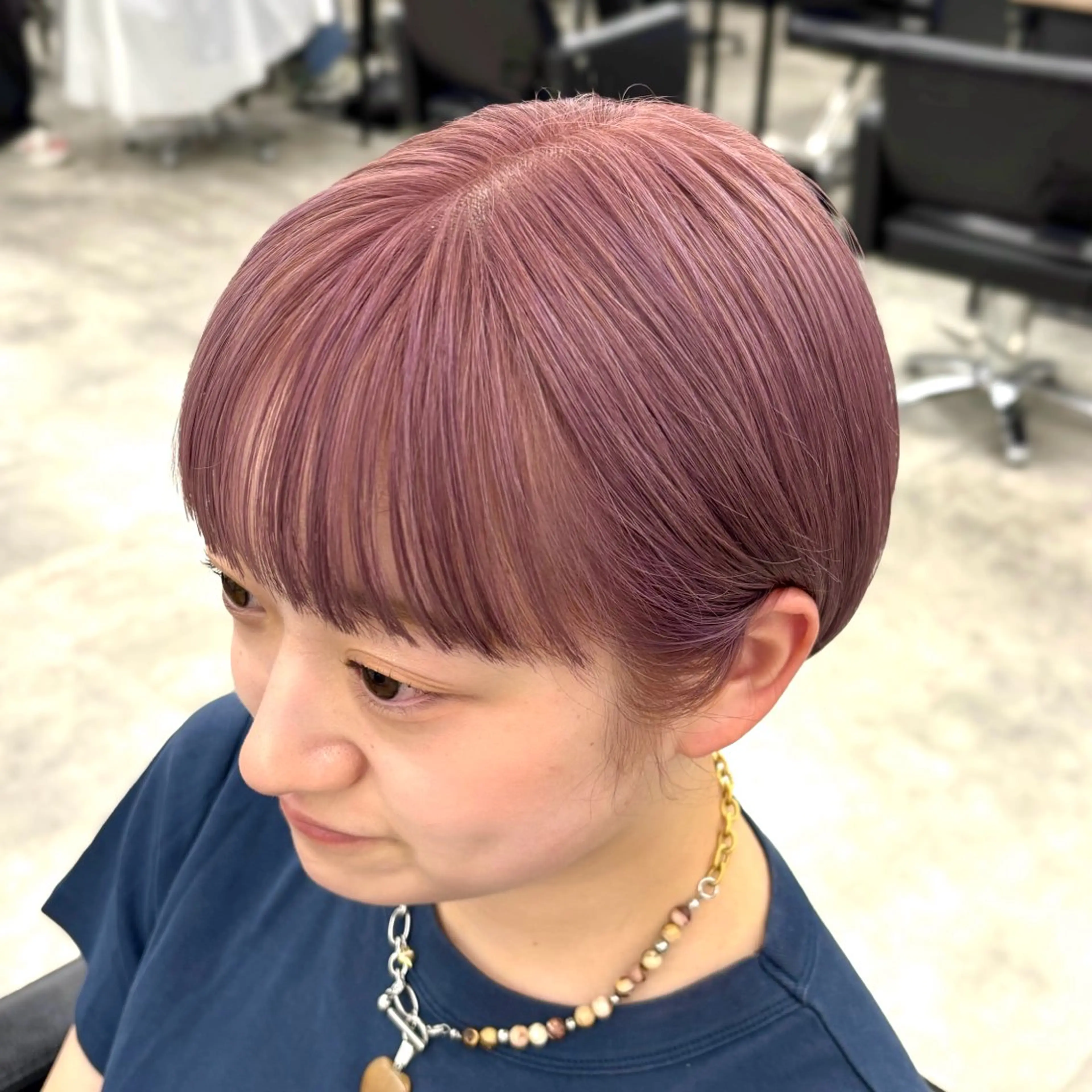 ショート カラー ベージュカラー ブリーチ ピンクカラー ピンクベージュ 顔まわり/レイヤー/ 透明感/まいな🥨のヘアスタイル