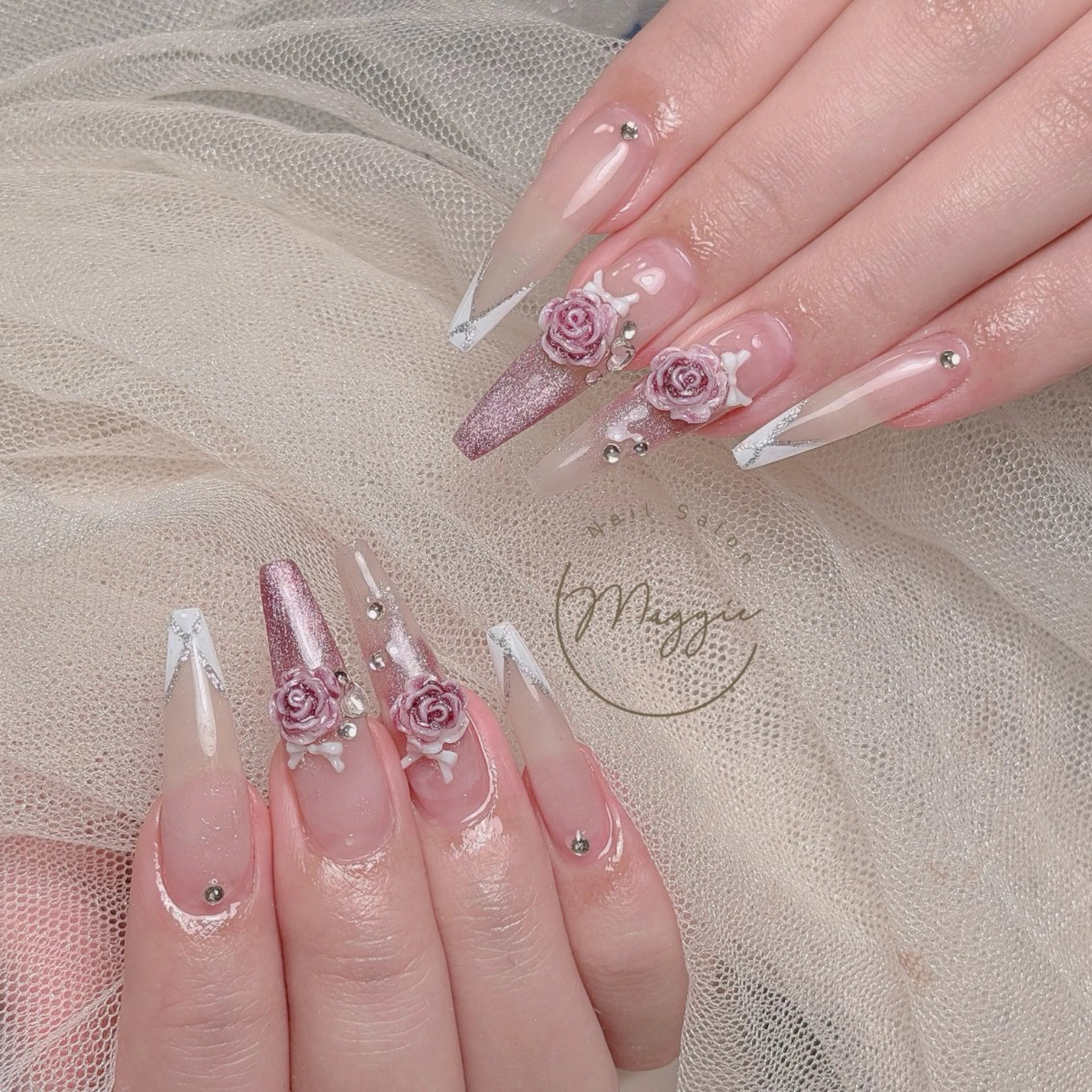 ネイル Maggie Nail🦩のネイルデザイン