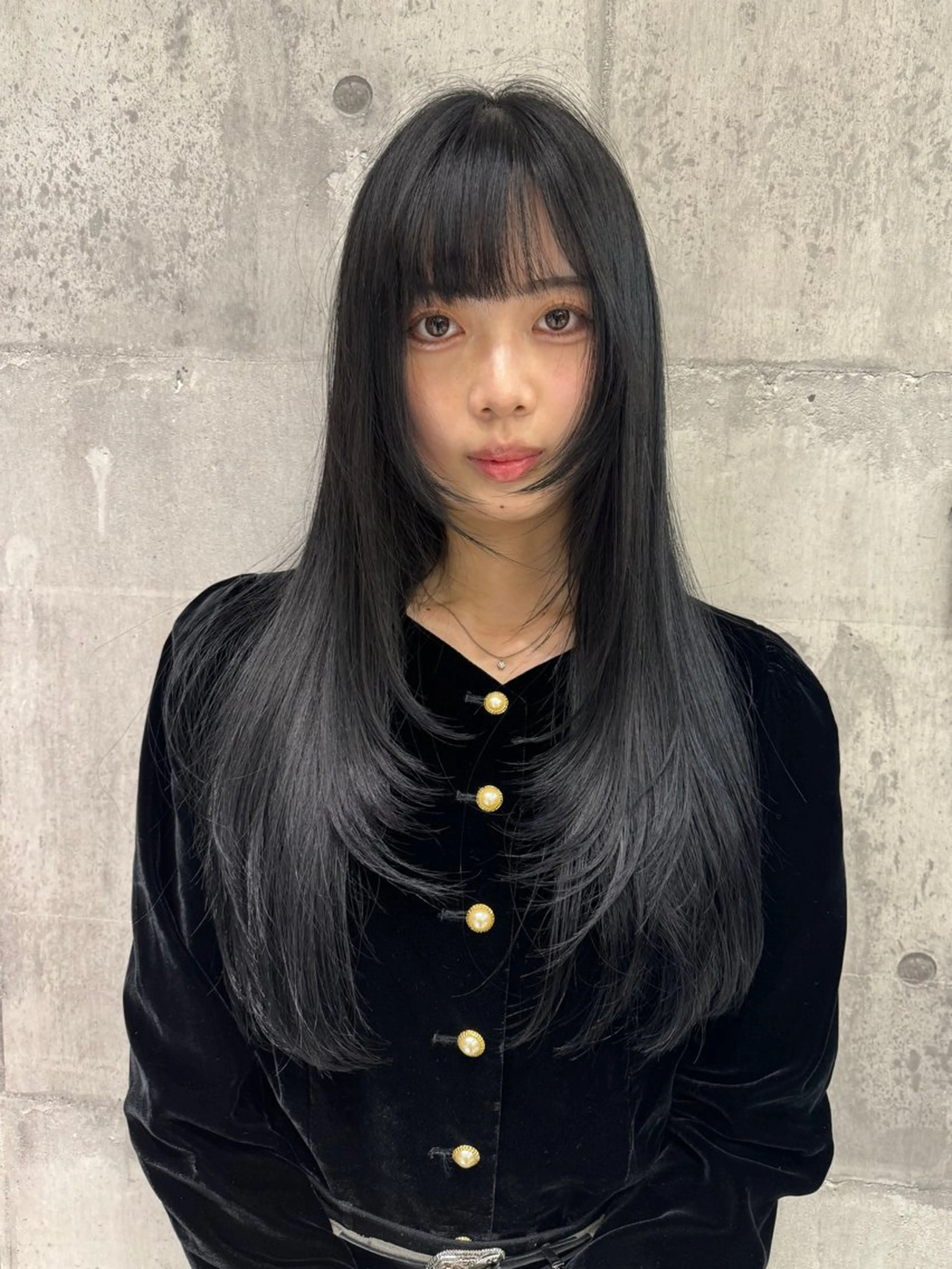 ロング レイヤーカット 深野 ちさとのヘアスタイル