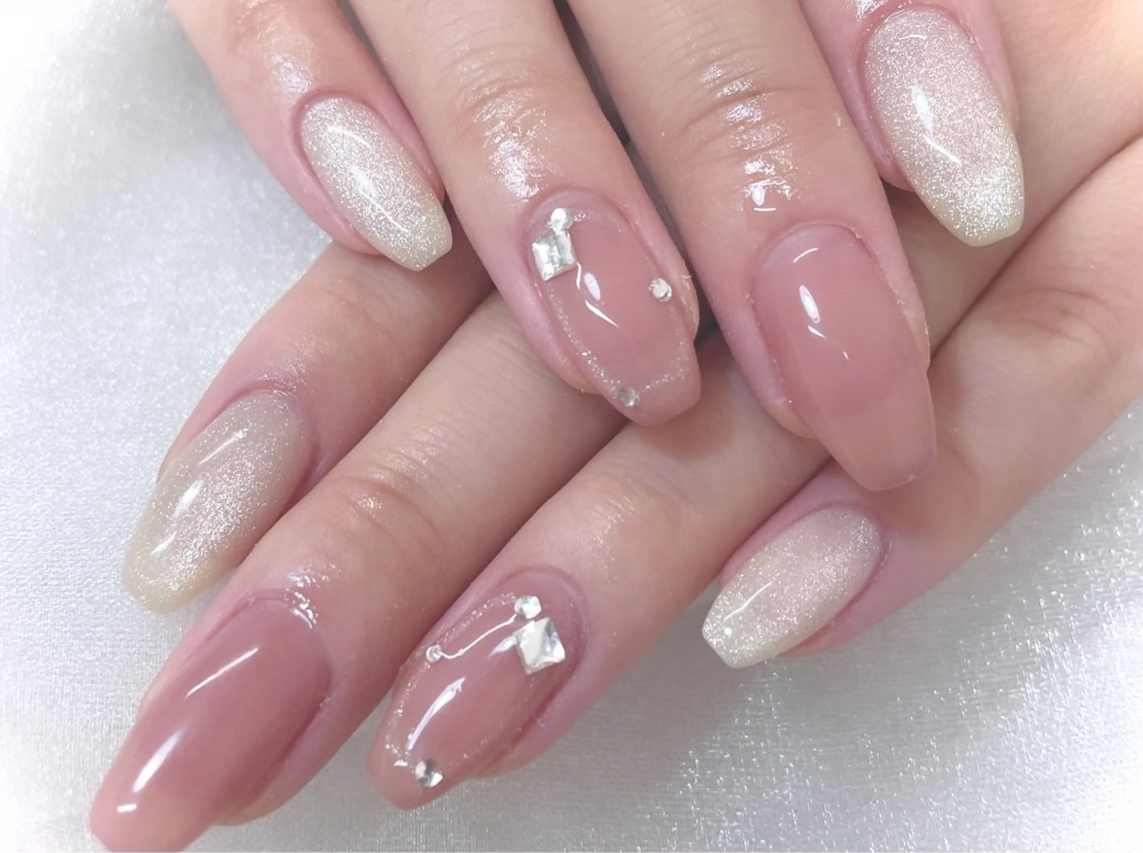 ネイル Nail salon s.k.所属・Nailist. emiのネイルデザイン