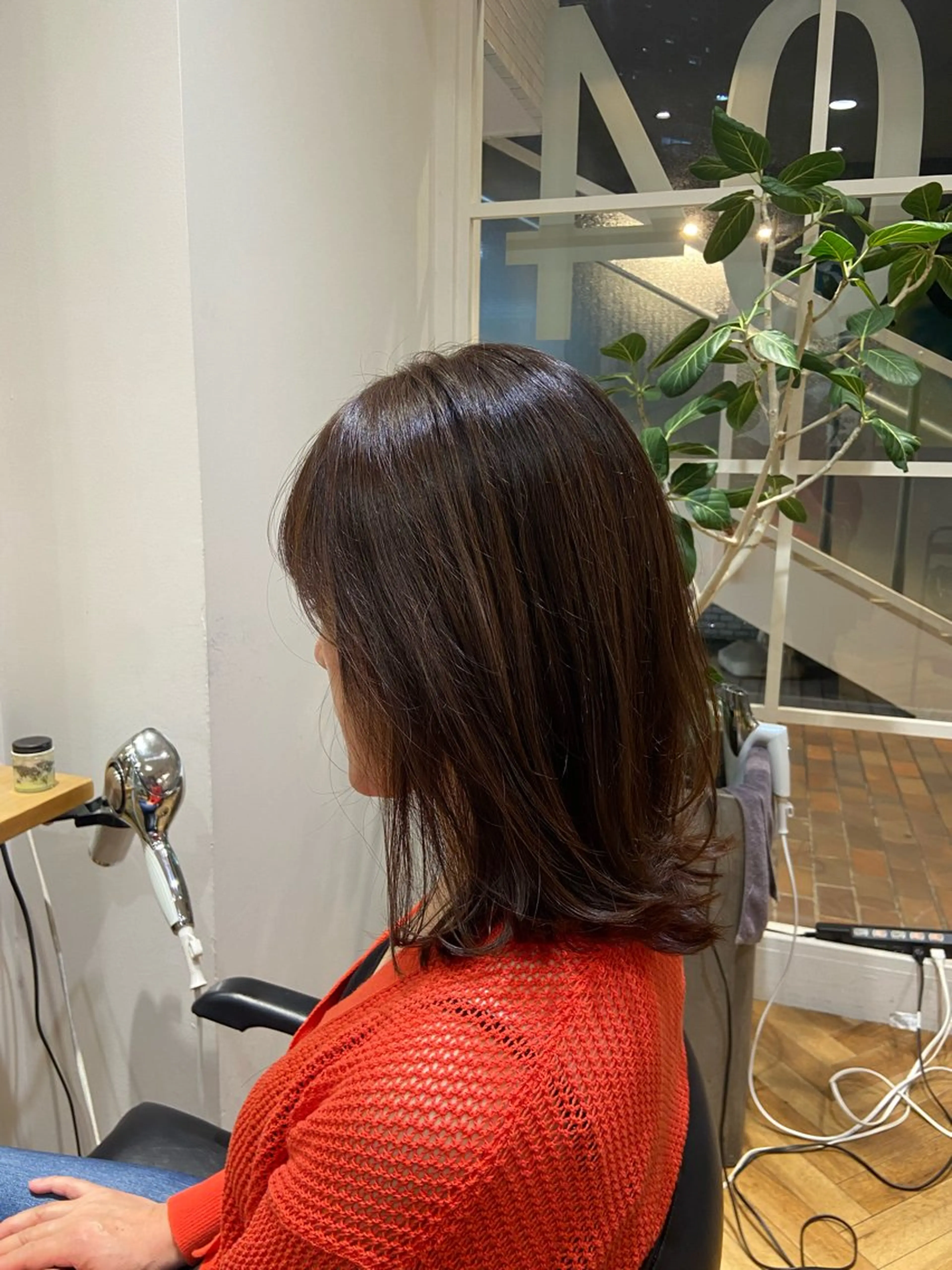 ミディアム カラー レイヤーカット 小林 駿介のヘアスタイル