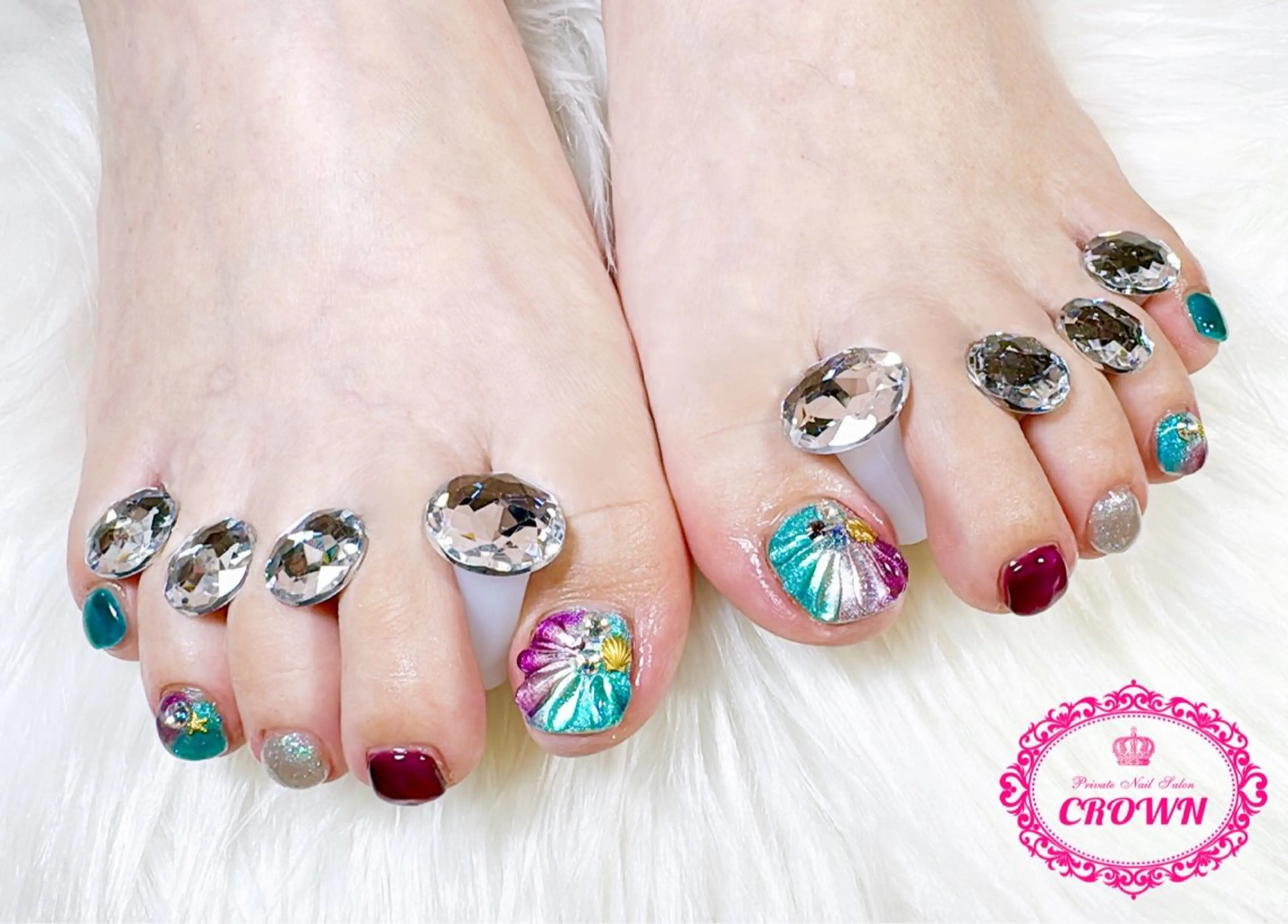 ネイル CROWN プライベートサロンのネイルデザイン
