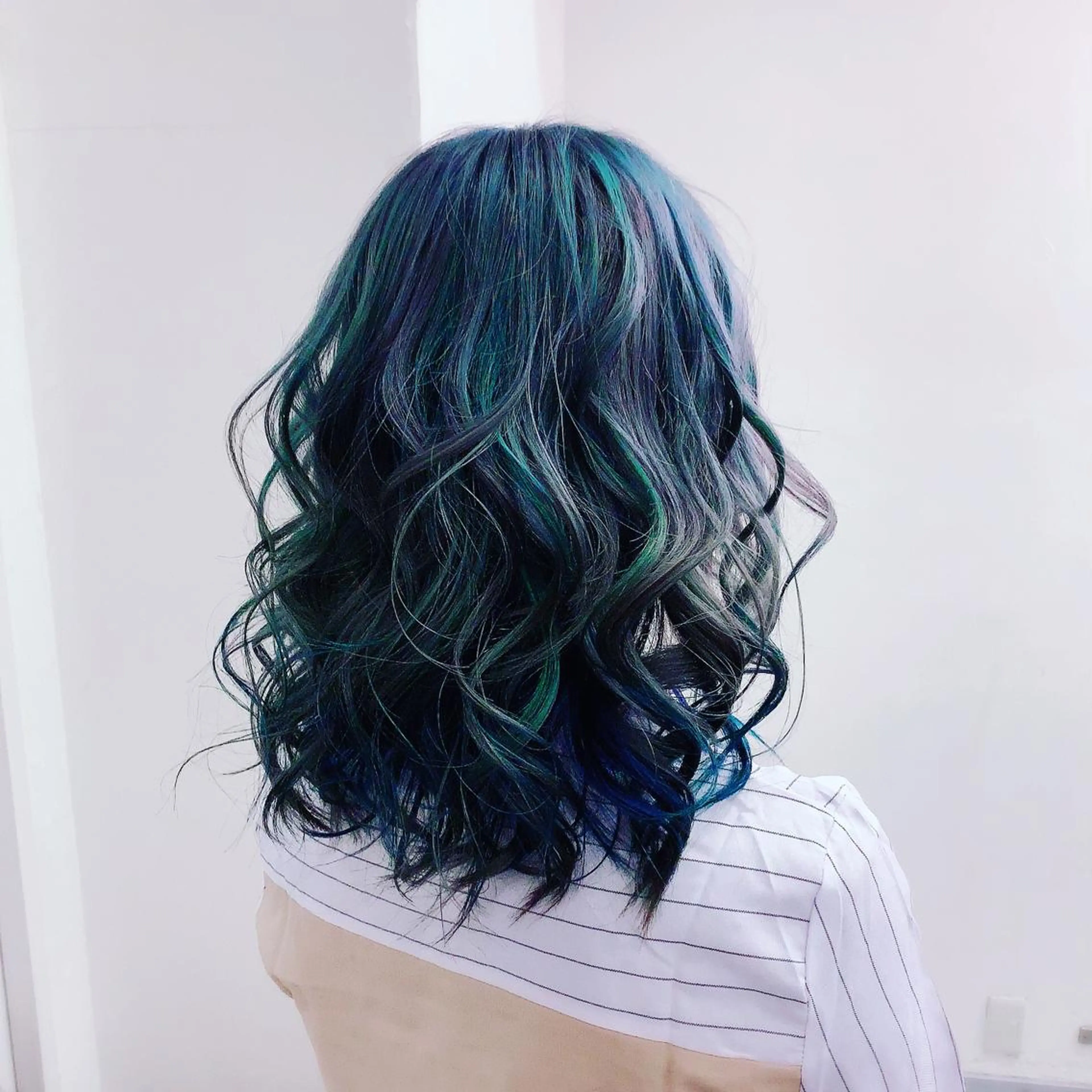 セミロング カラー ブリーチ ハイライトカラー ハイライト ヘアカラー トリートメント 🍀Moda by Grande🍀のヘアスタイル