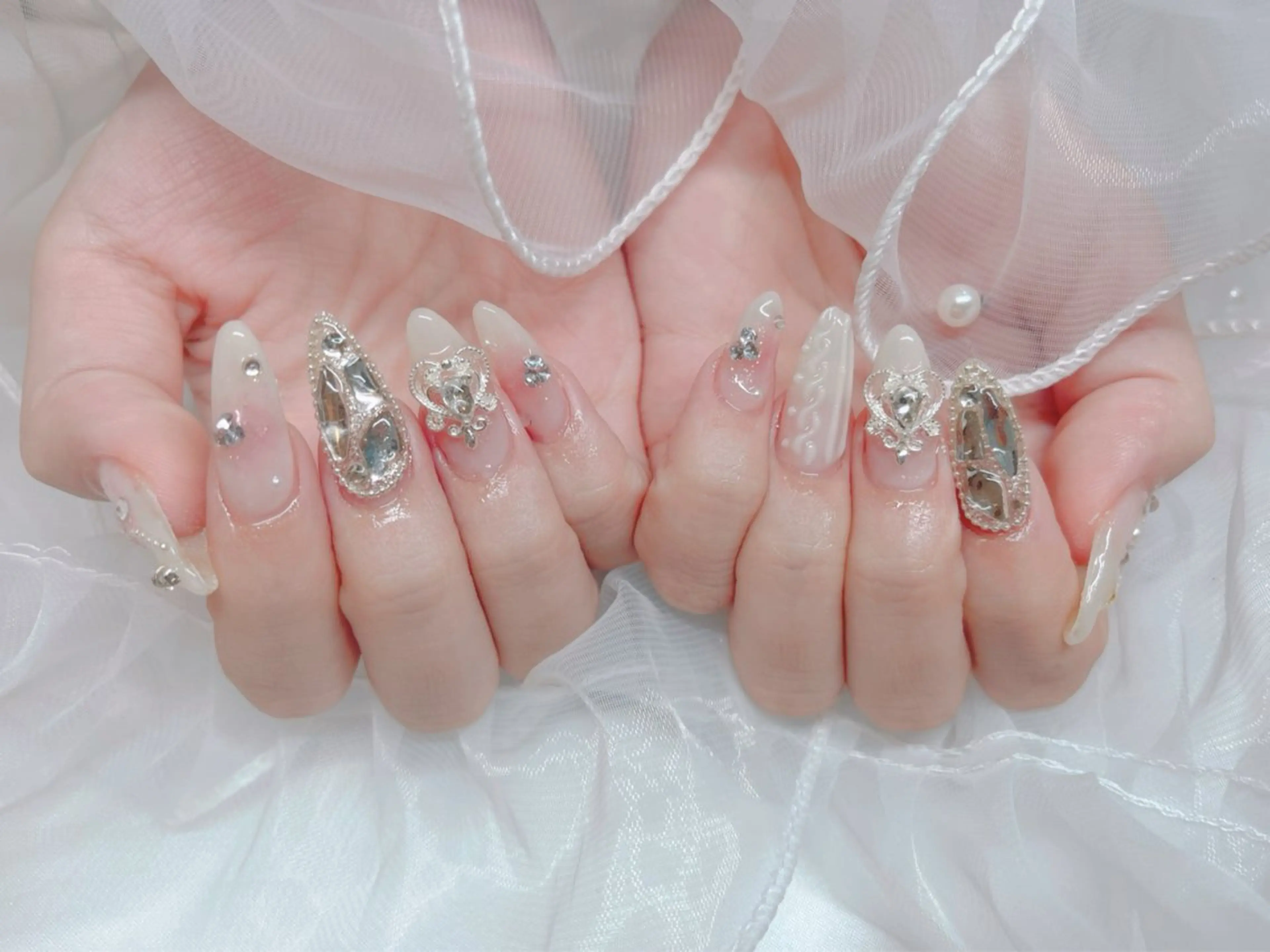 ネイル ハンドネイル Piacere所属・Piacere 絵美のネイルデザイン