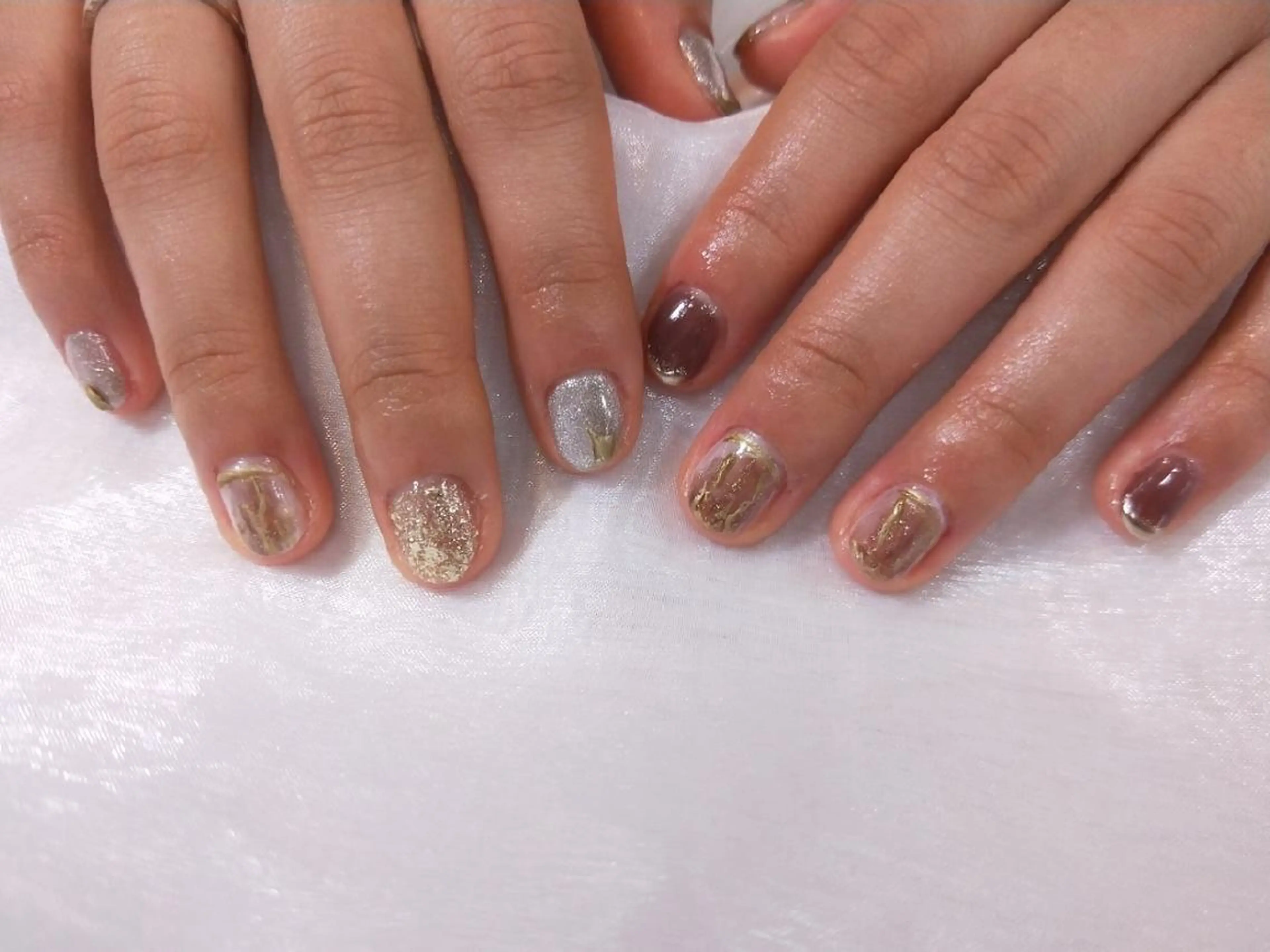 ネイル ハンドネイル ハンドケア R'well所属・はばすみれ🎀ﾈｲﾙ 光ﾌｪｲｼｬﾙ ﾍｱのネイルデザイン