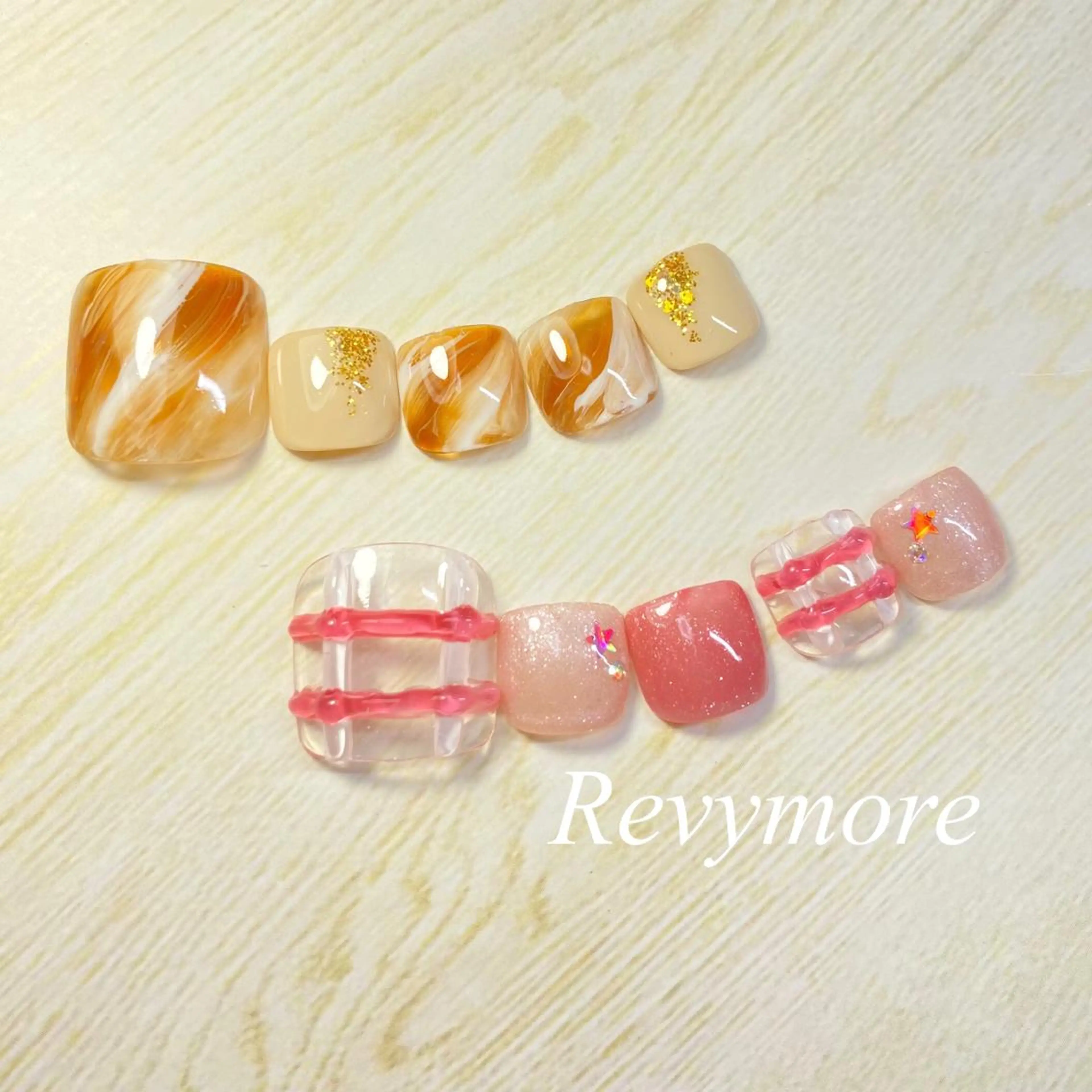 ショート ネイル フットネイル ジェルネイル シンプルネイル nail salon Revymore所属・nail salon Revymoreのネイルデザイン