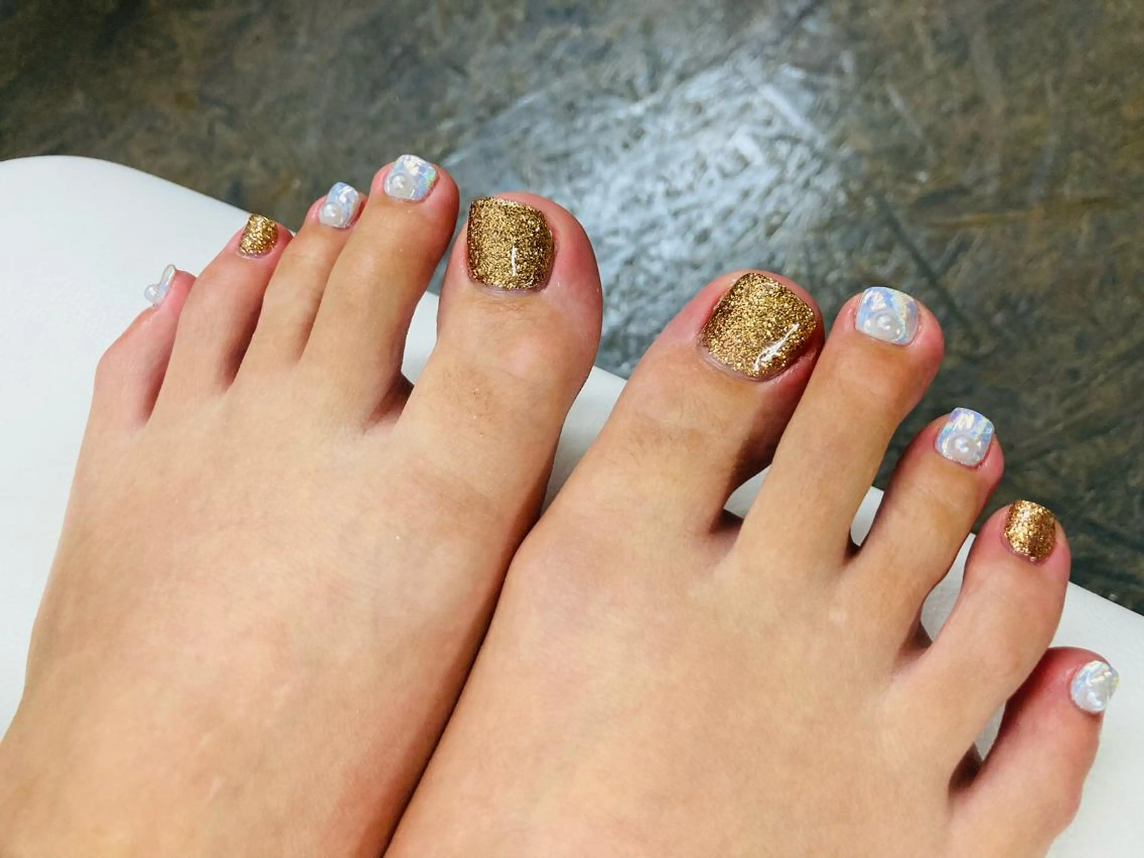 ネイル ECLAT エクラ所属・寺山 千鶴のネイルデザイン