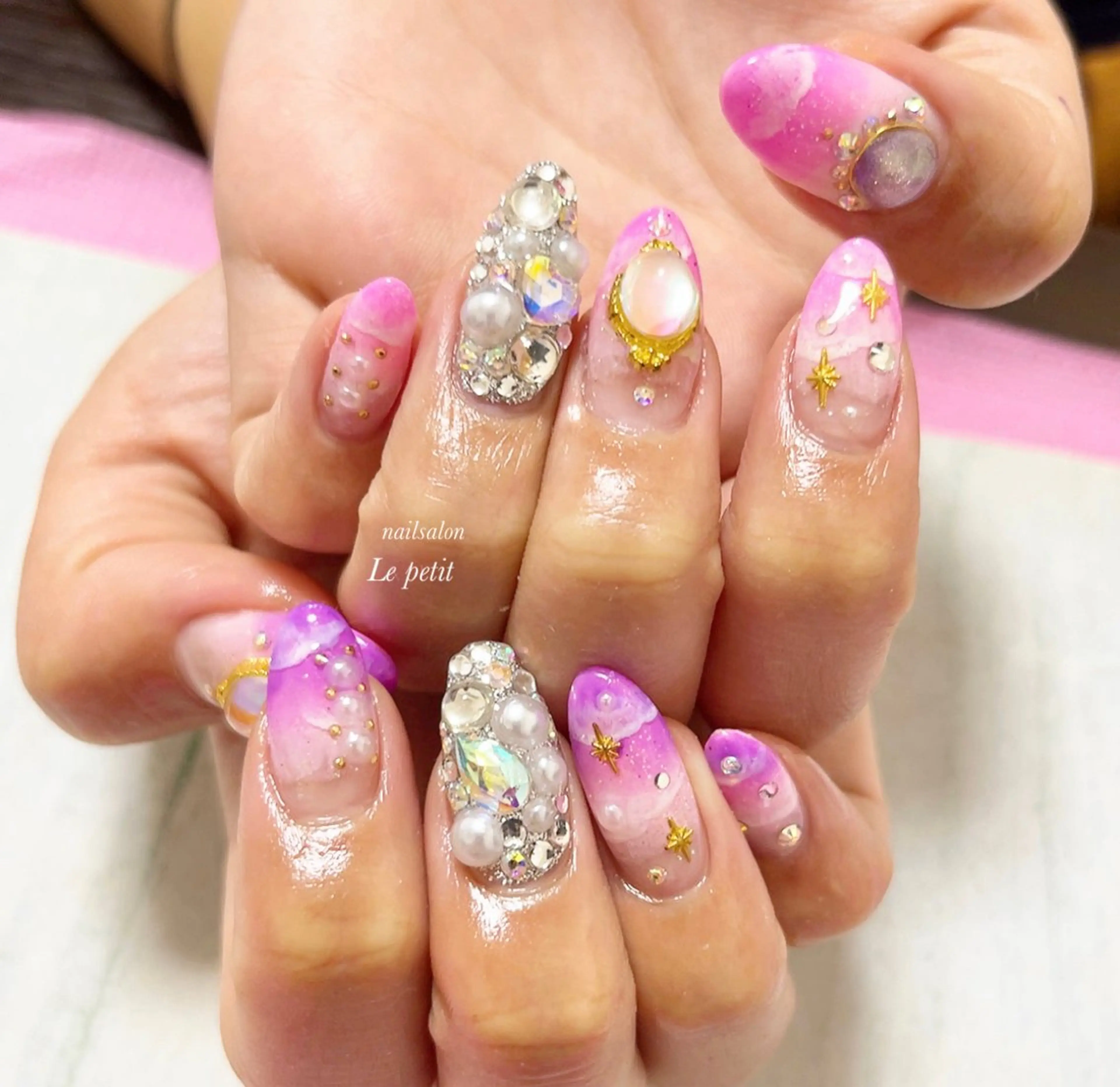 ネイル 石野 広佳のネイルデザイン