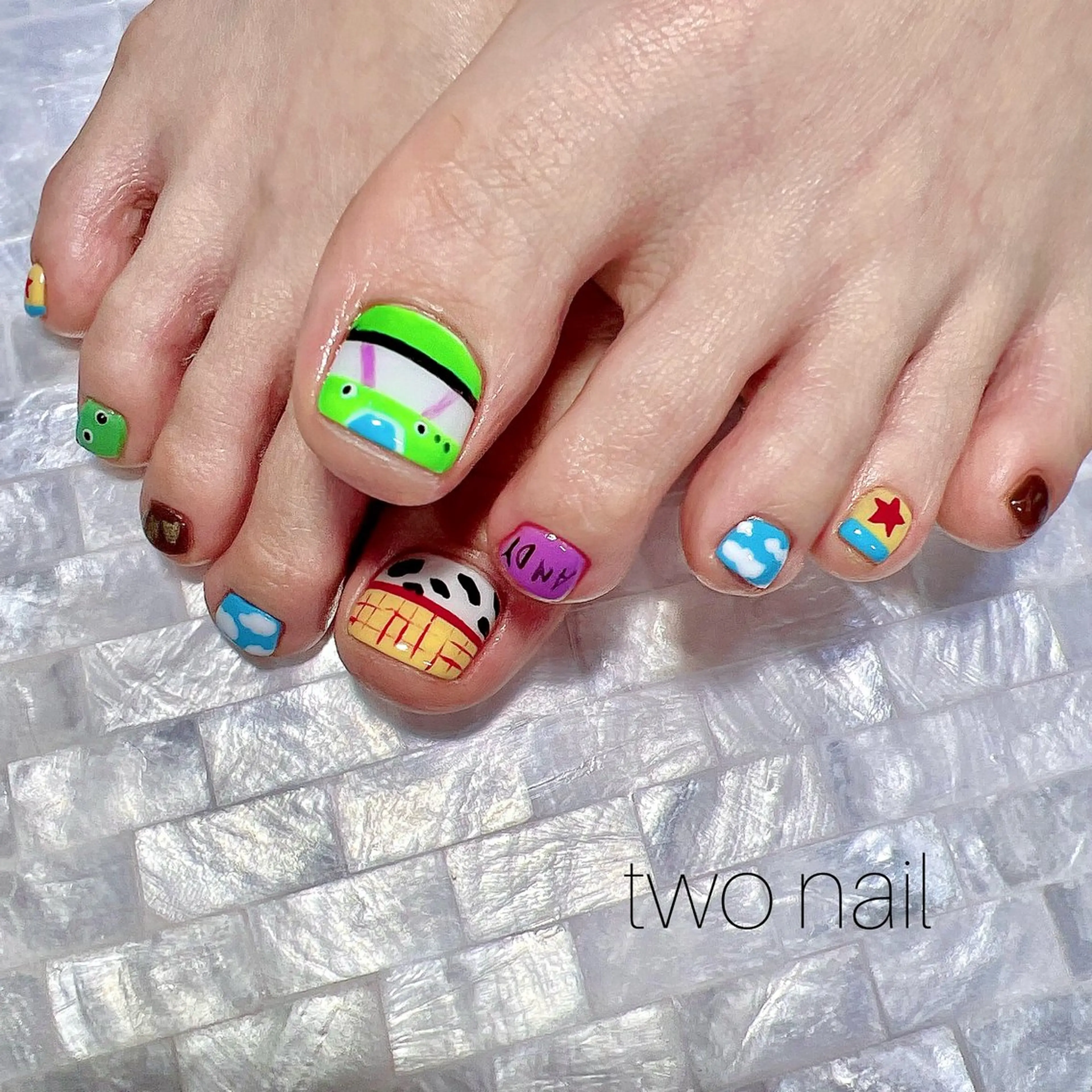 ネイル アートネイル フットネイル ネイルチップ ホワイト フットネイル two nailのネイルデザイン