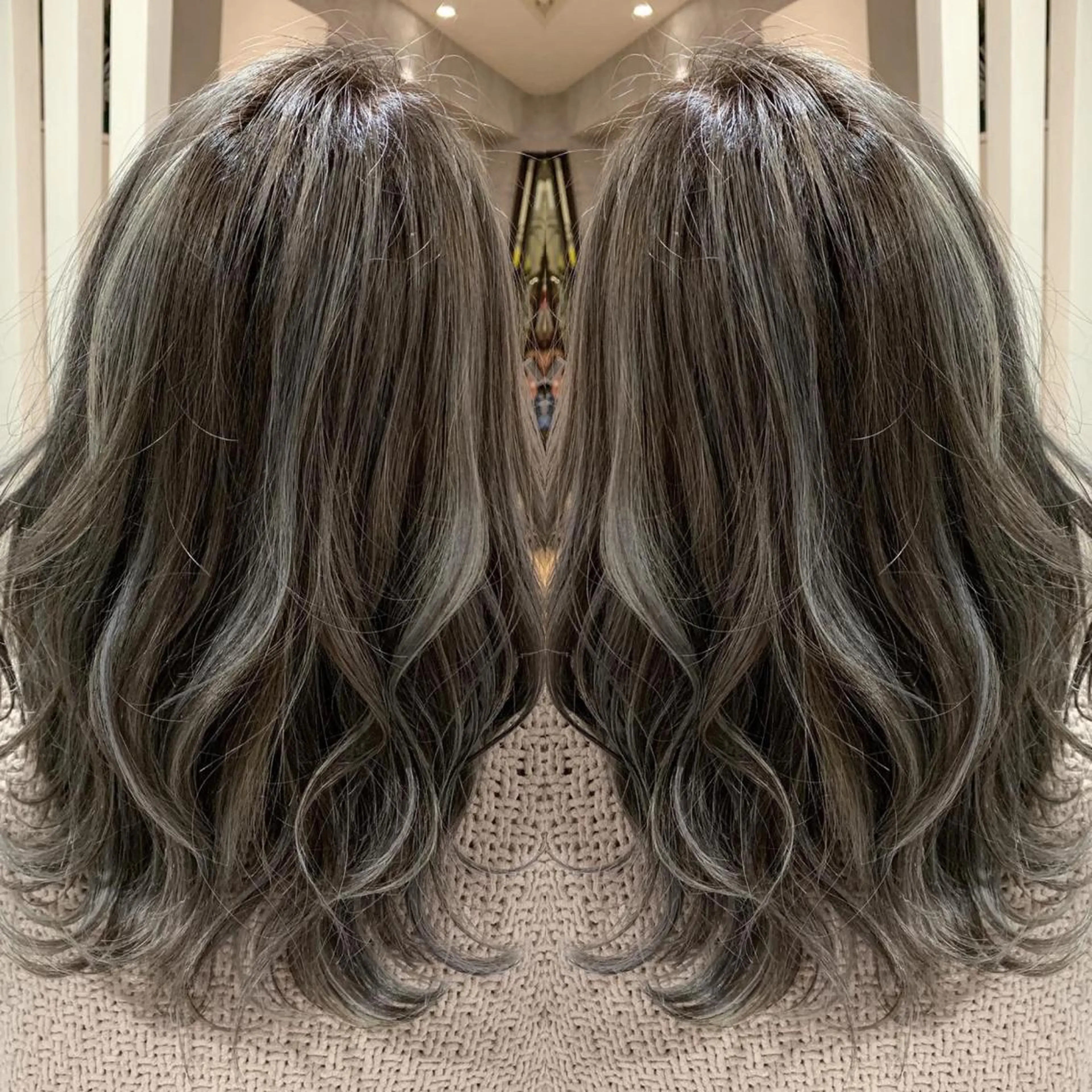 セミロング カラー 髪質改善will hairdesignのヘアスタイル