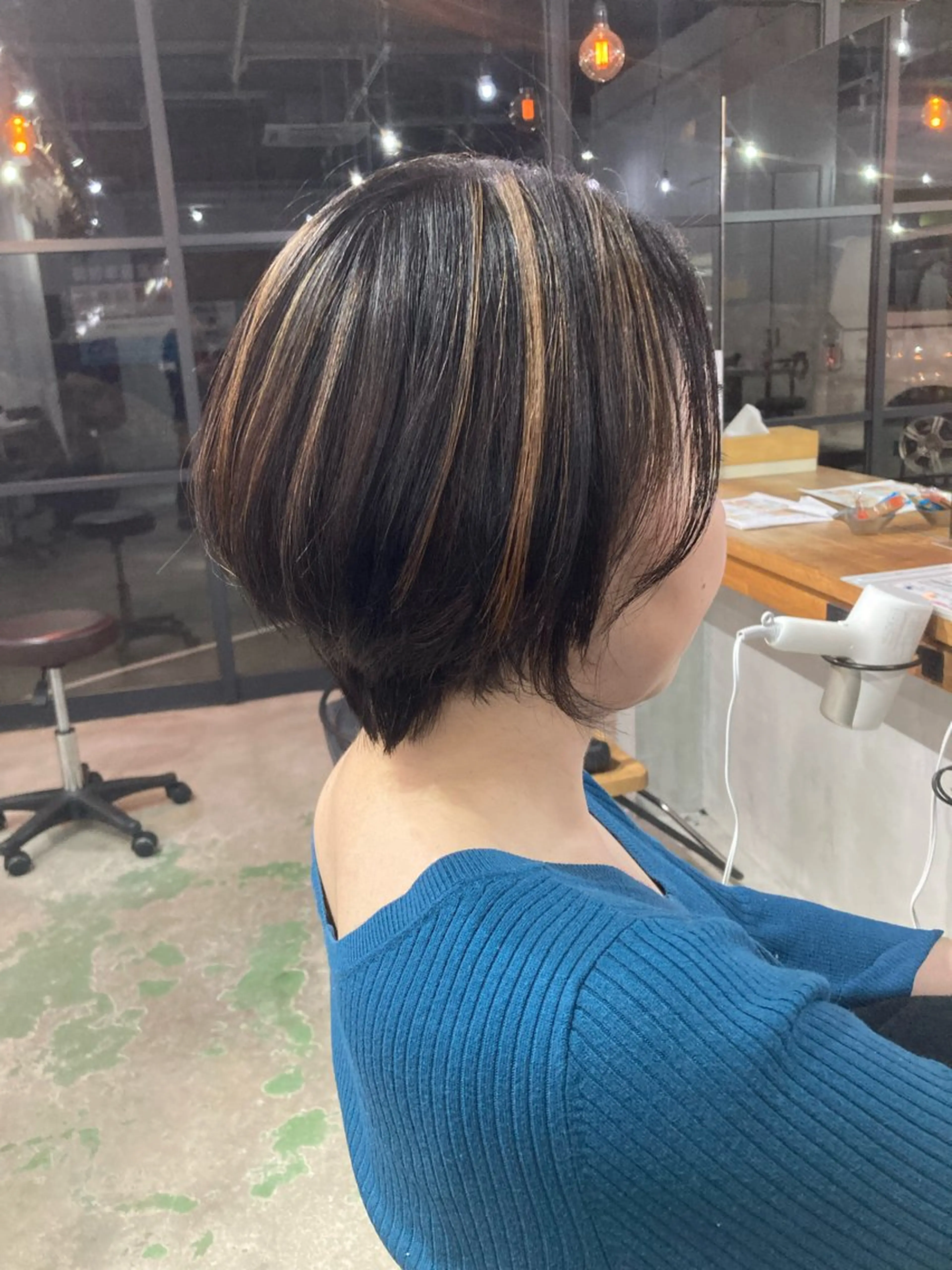 ショート ATELIER ZIZI川井さくらのヘアスタイル