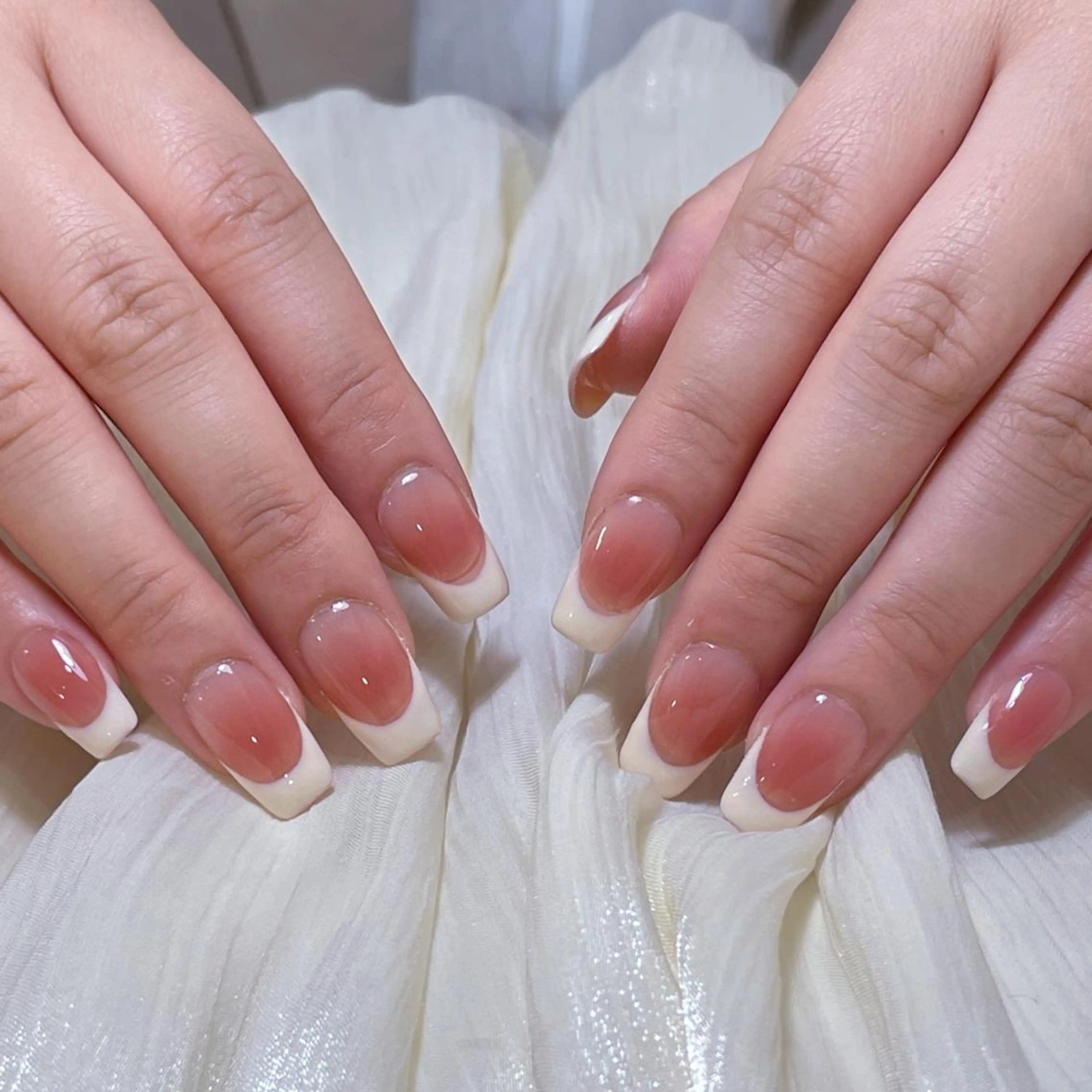 ネイル アートネイル オーロラネイル ガーリー キラキラネイル 韓国ネイル DIANMOND NAIL🌸のネイルデザイン