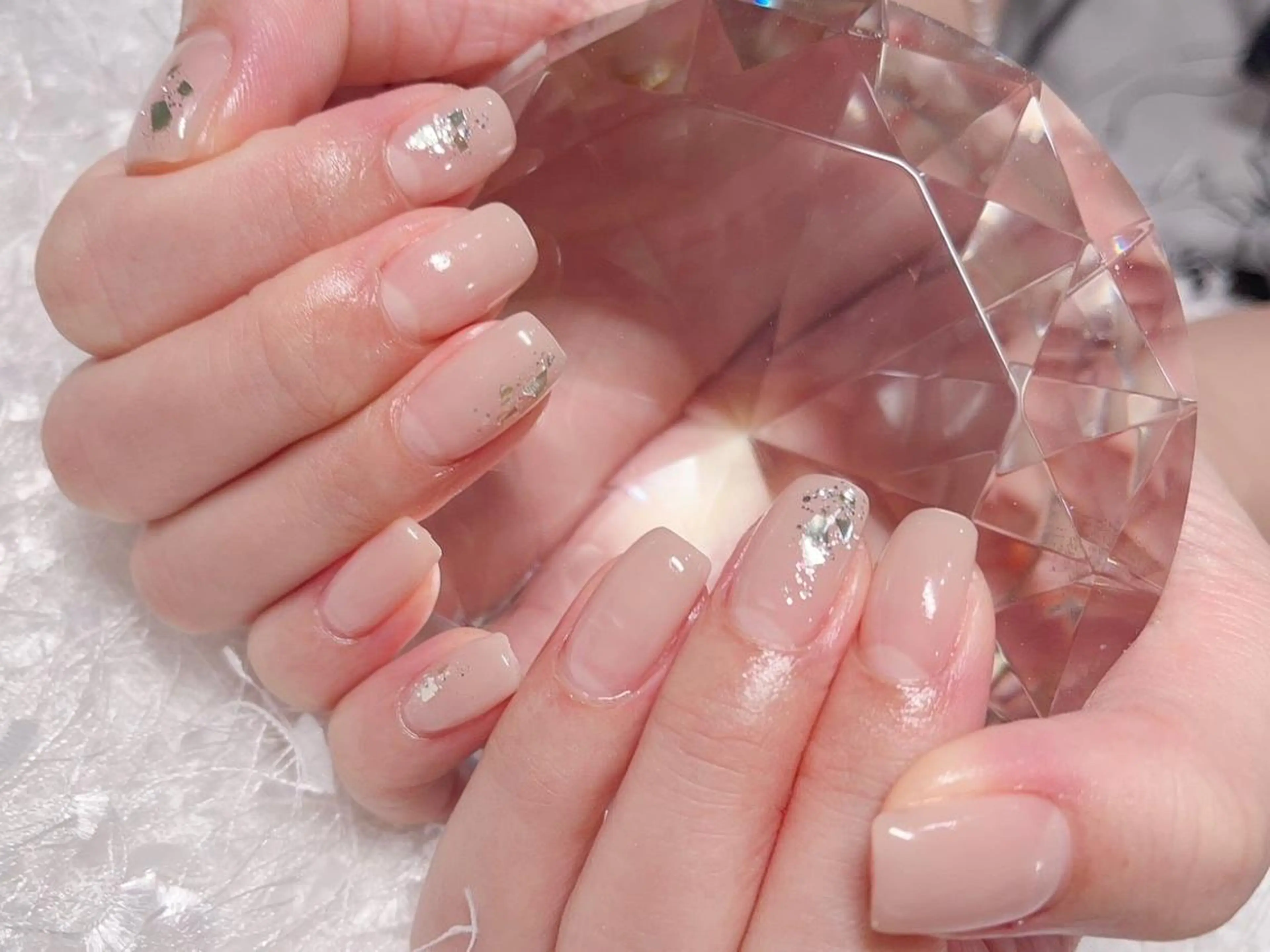 アイブロウ マツエク・マツパ ネイル 眉カラー 韓国風マツエク パリジェンヌラッシュリフト まつげパーマ ワンホンマツエク Nail&eye Belire 新宿のネイルデザイン