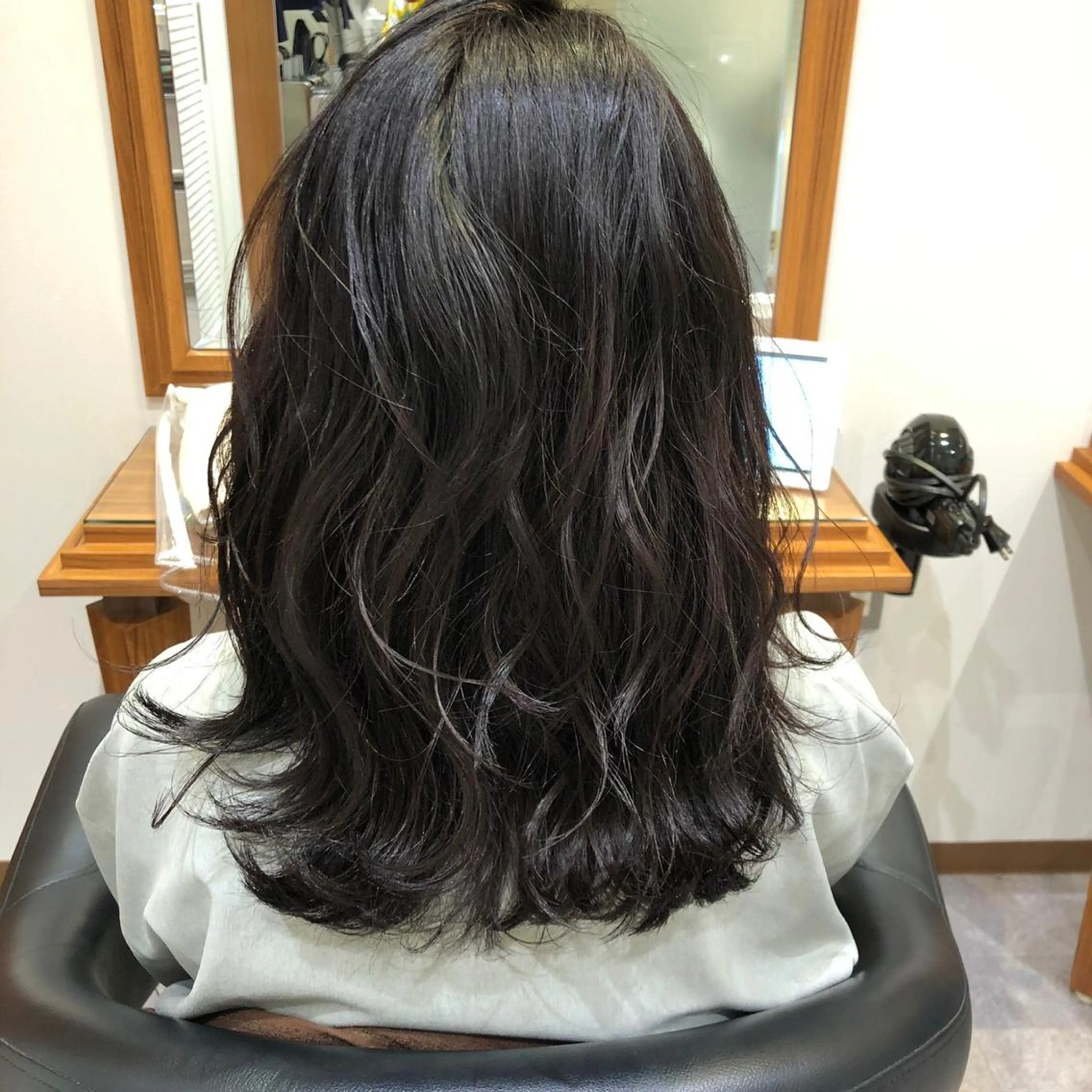 ミディアム カラー 田中 志織のヘアスタイル