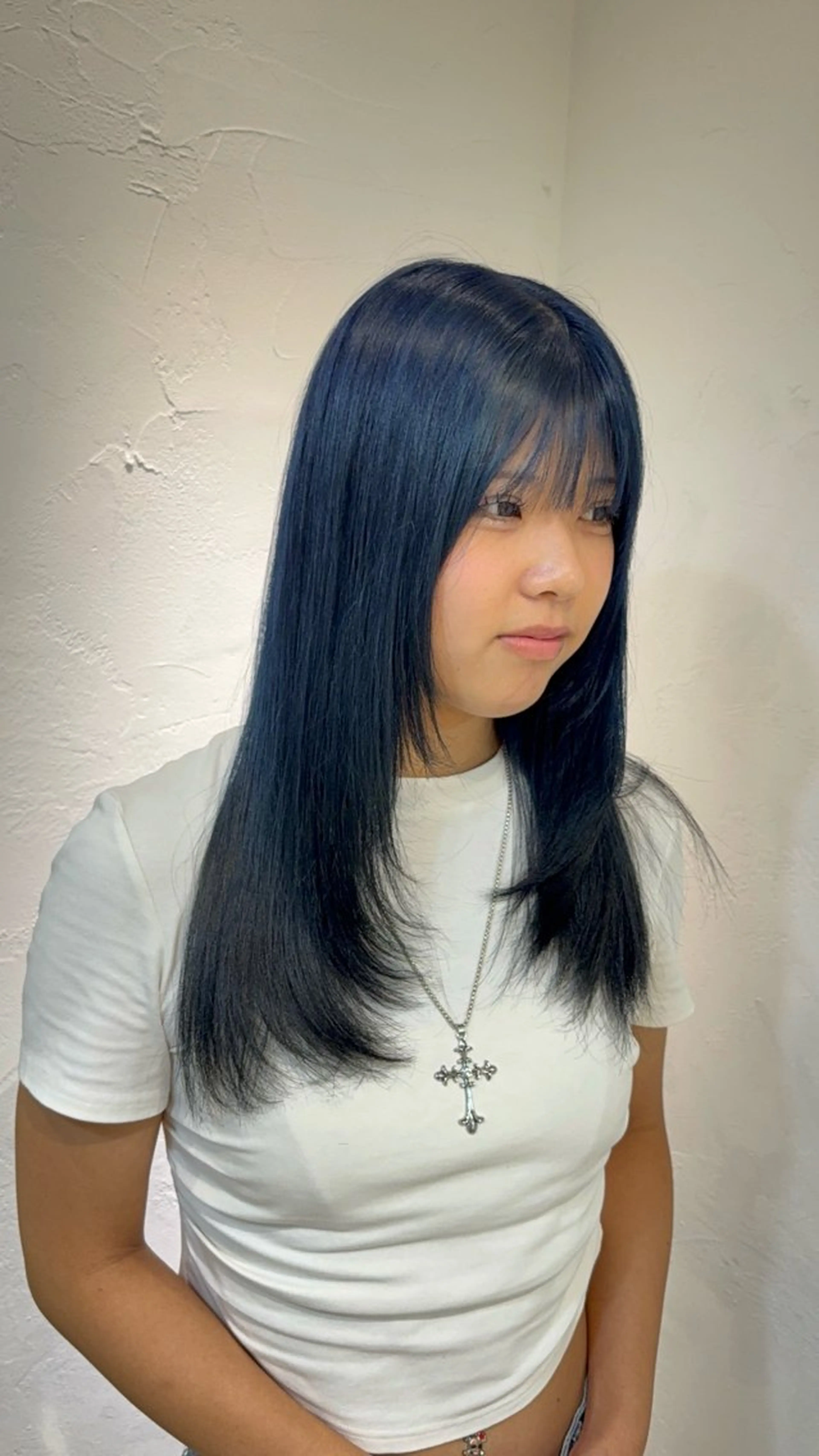 ロング カラー 黒髪 ヘアカラー トリートメント Lomalia もえかのヘアスタイル