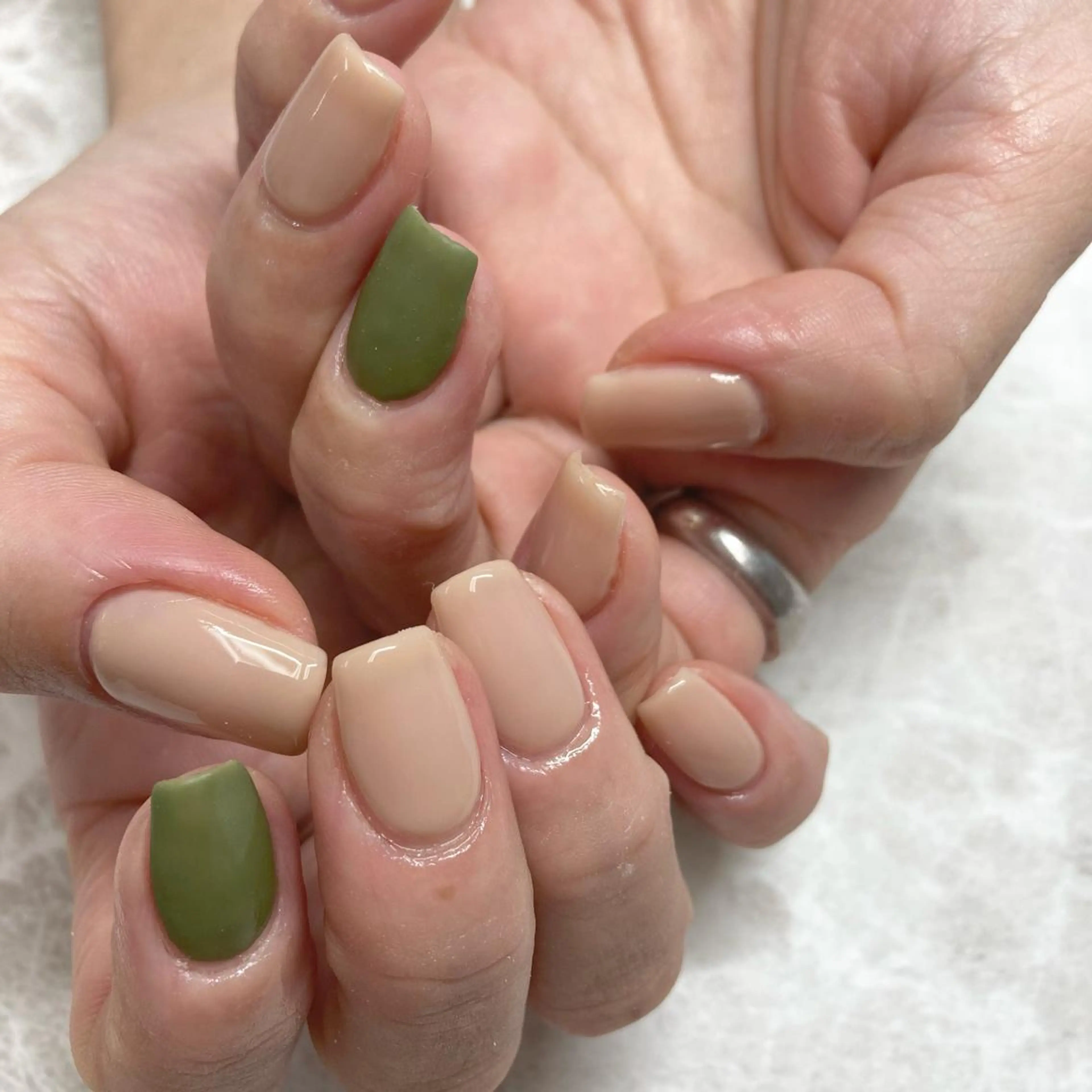 ネイル ジェルネイル マットネイル ワンカラーネイル RicottEYELASH&NAIL所属・下城 葵のエステ・リラクイメージ