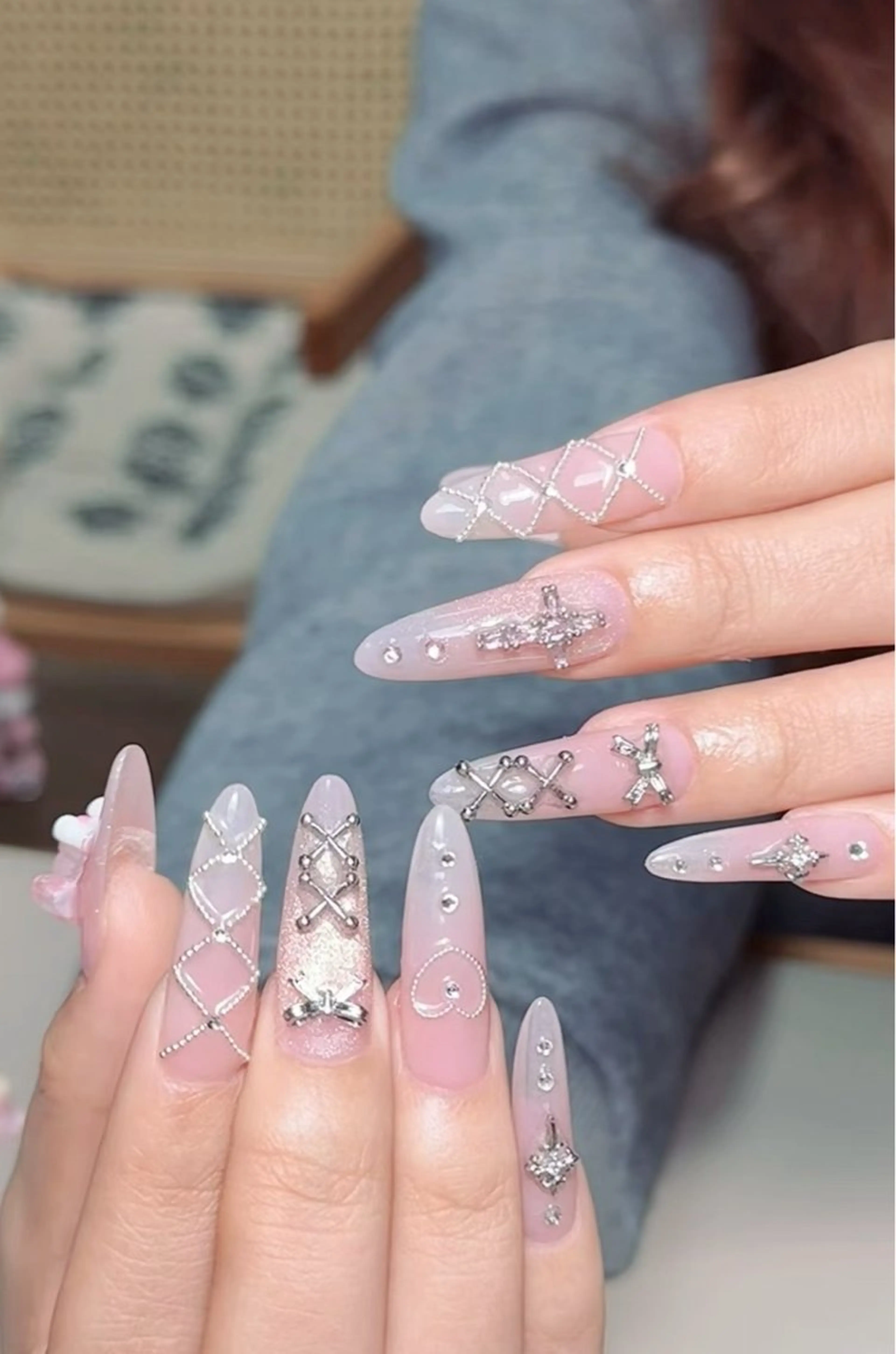 ロング ハンドネイル Moomi nail salonのネイルデザイン