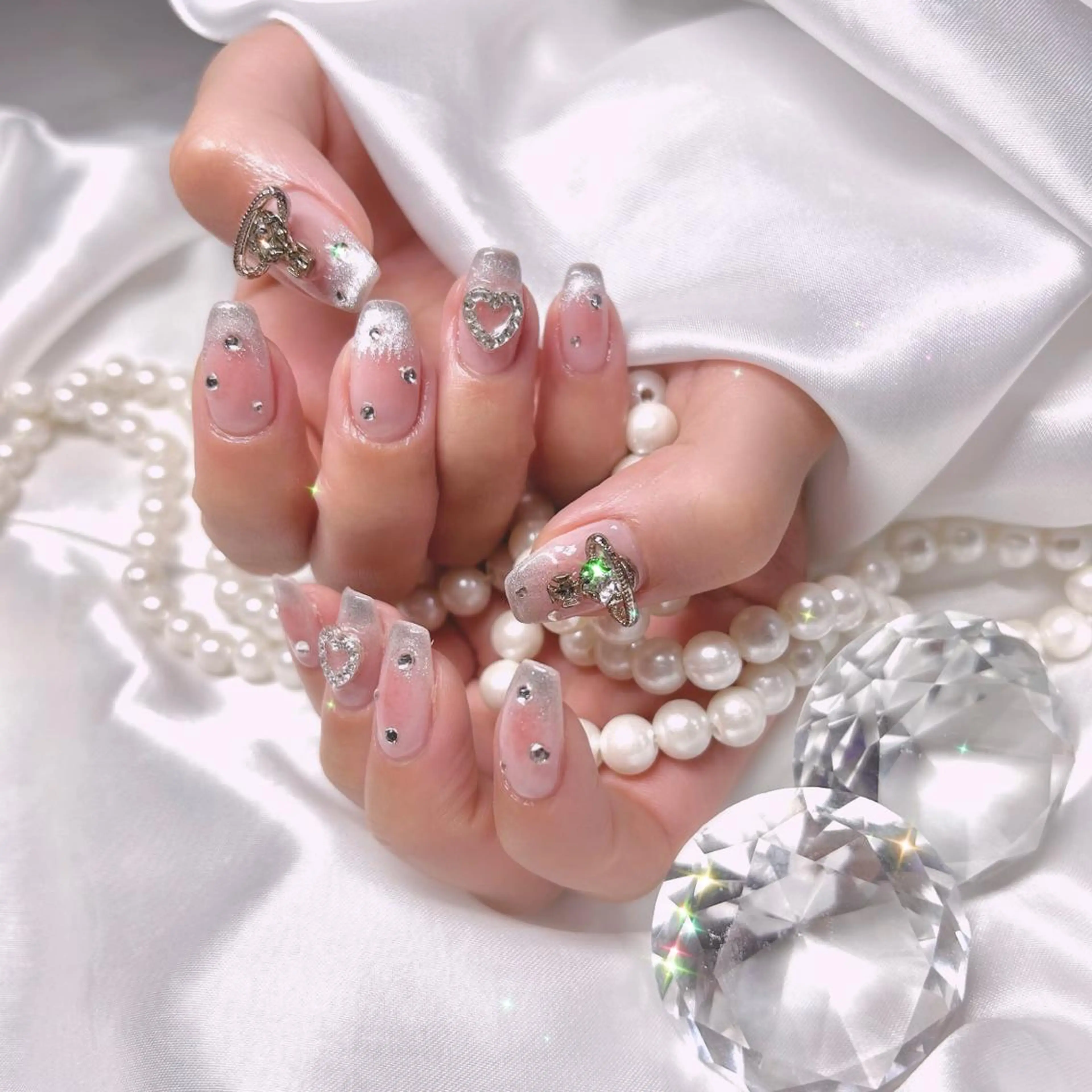 ネイル チークネイル フレンチネイル 韓国ネイル マグネットネイル マグネットフレンチ élu by Noriko 前原のネイルデザイン