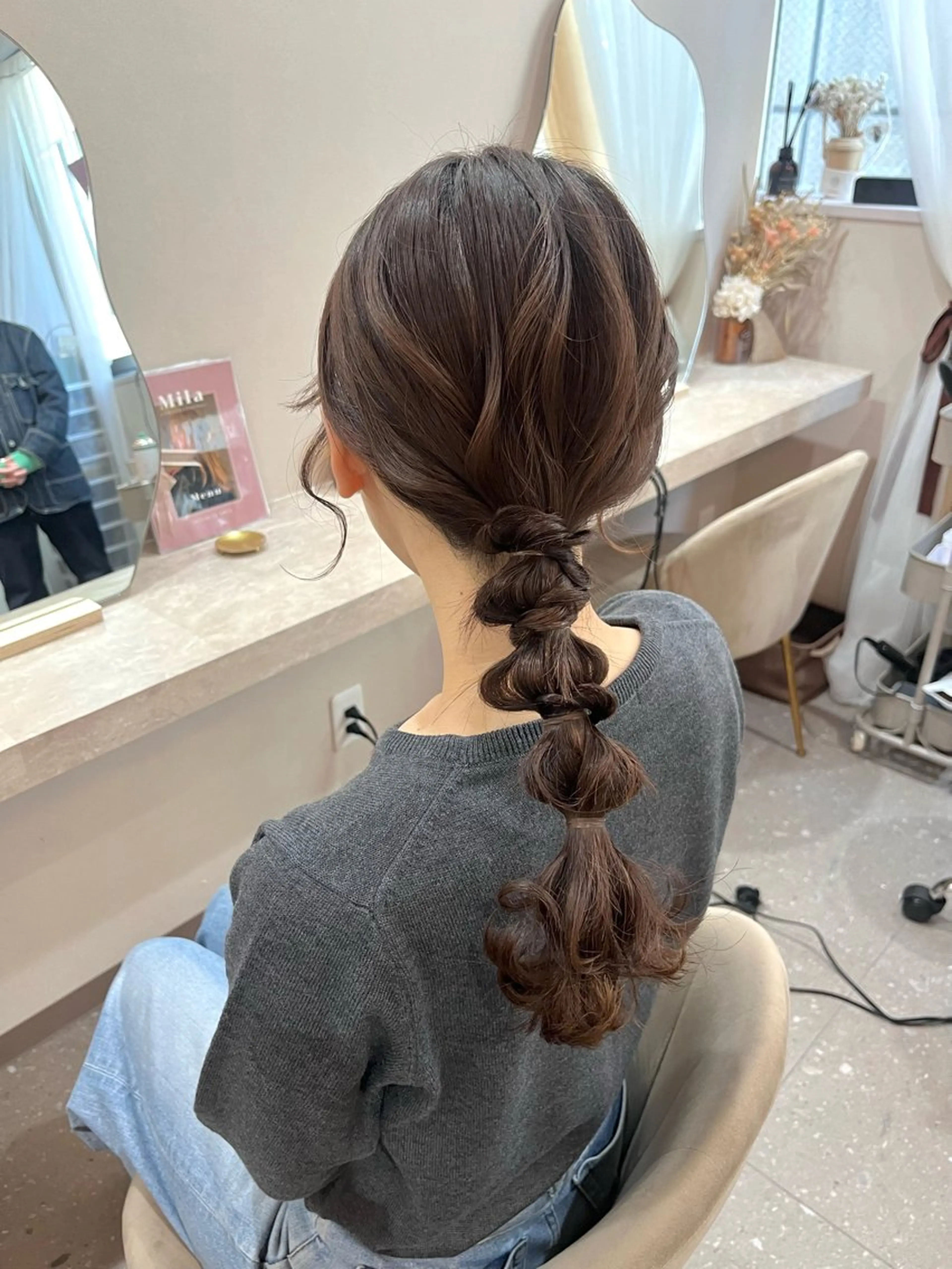 セミロング ヘアアレンジ ヘアセット Mila Akariのヘアスタイル