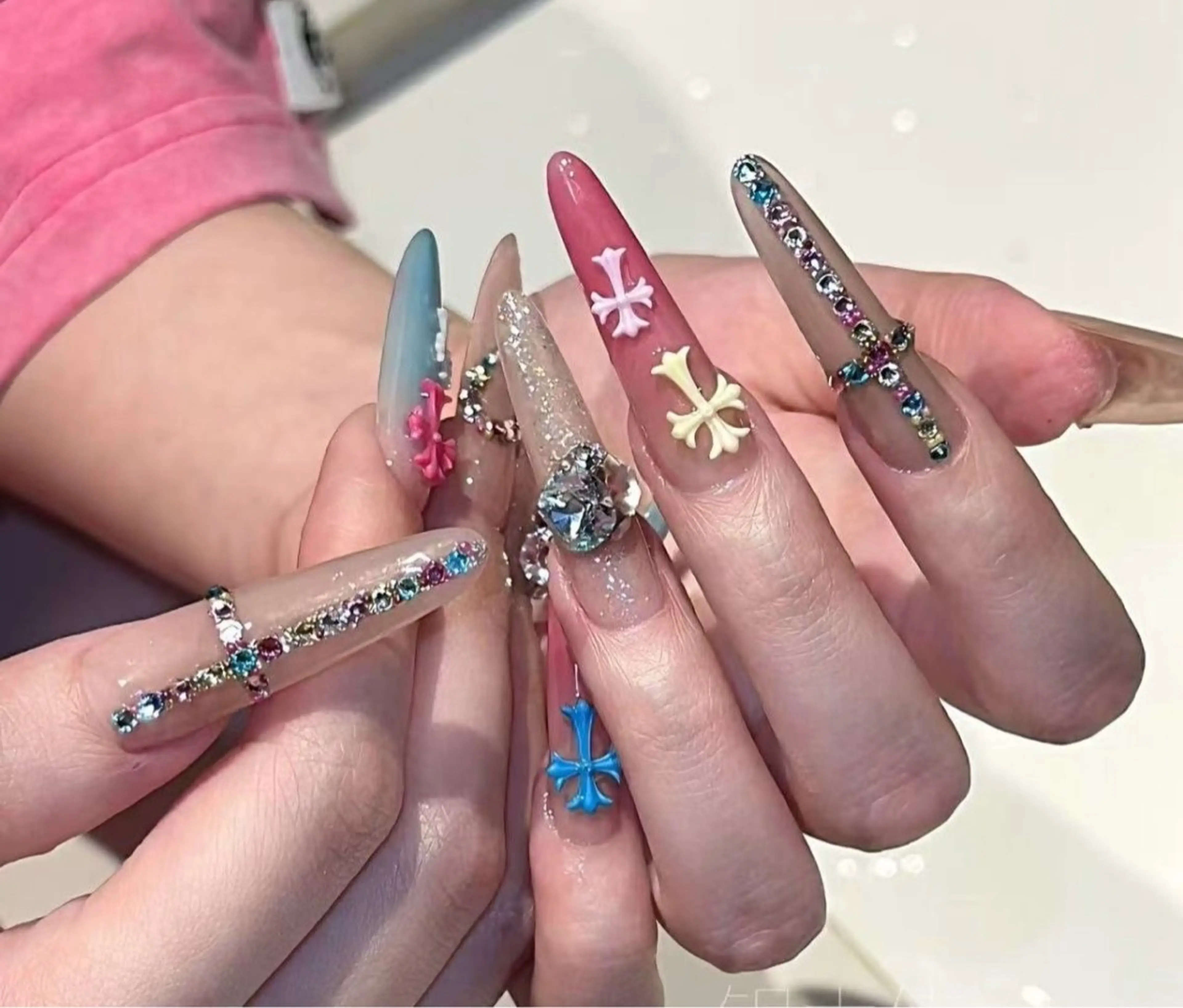 ネイル ハンドネイル Yuxi Beauty salon 【ユーシィー ビューティ サロン】所属・ユーシーネイルサロン 池田公園店のネイルデザイン