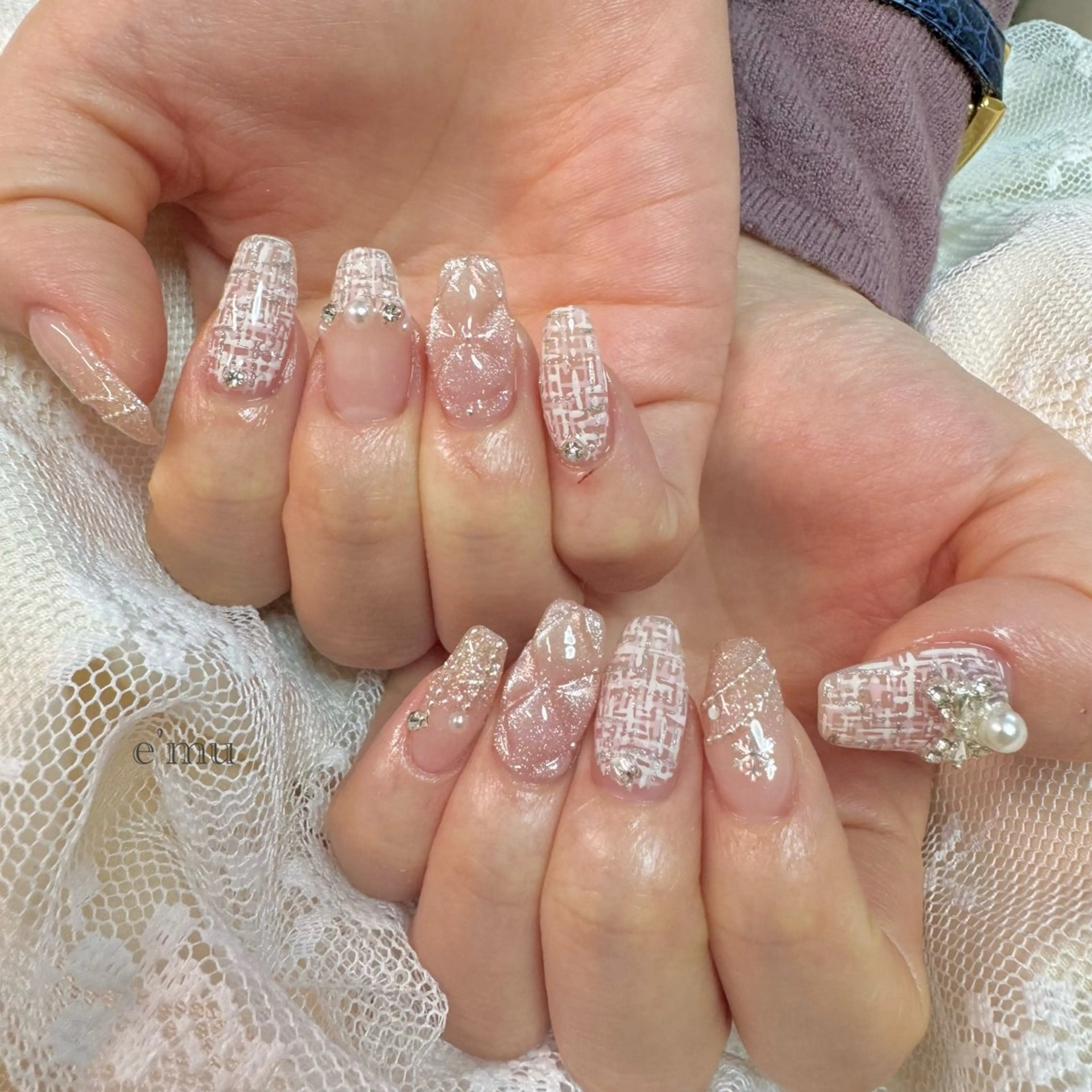 ネイル ガーリー ハンドネイル nail salon e'mu💐のネイルデザイン