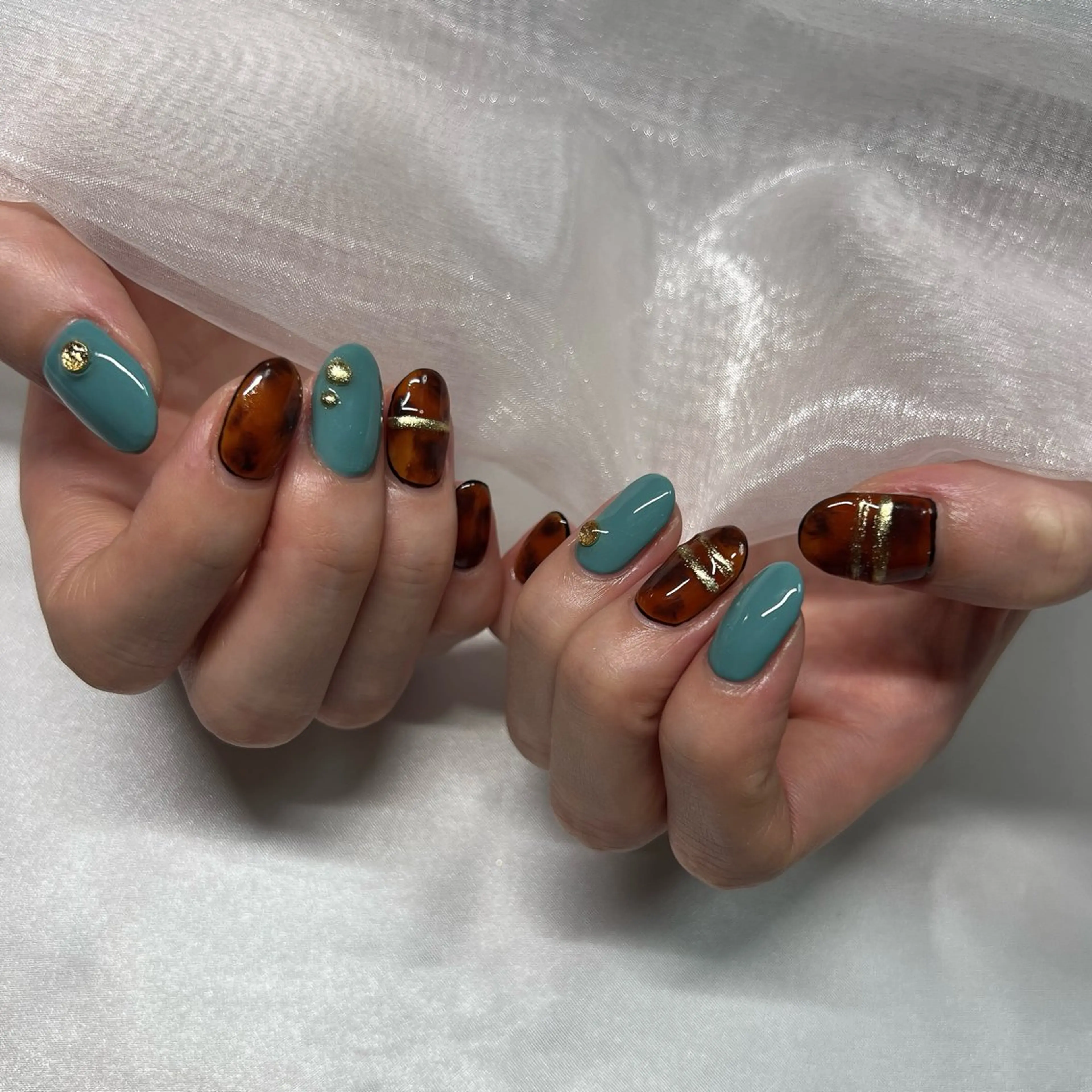 ネイル ジェルネイル 韓国ネイル ラメ(グリッター) マグネットネイル ミラーネイル ハンドネイル -nail salon-Reward所属・nail salon Rewardのネイルデザイン