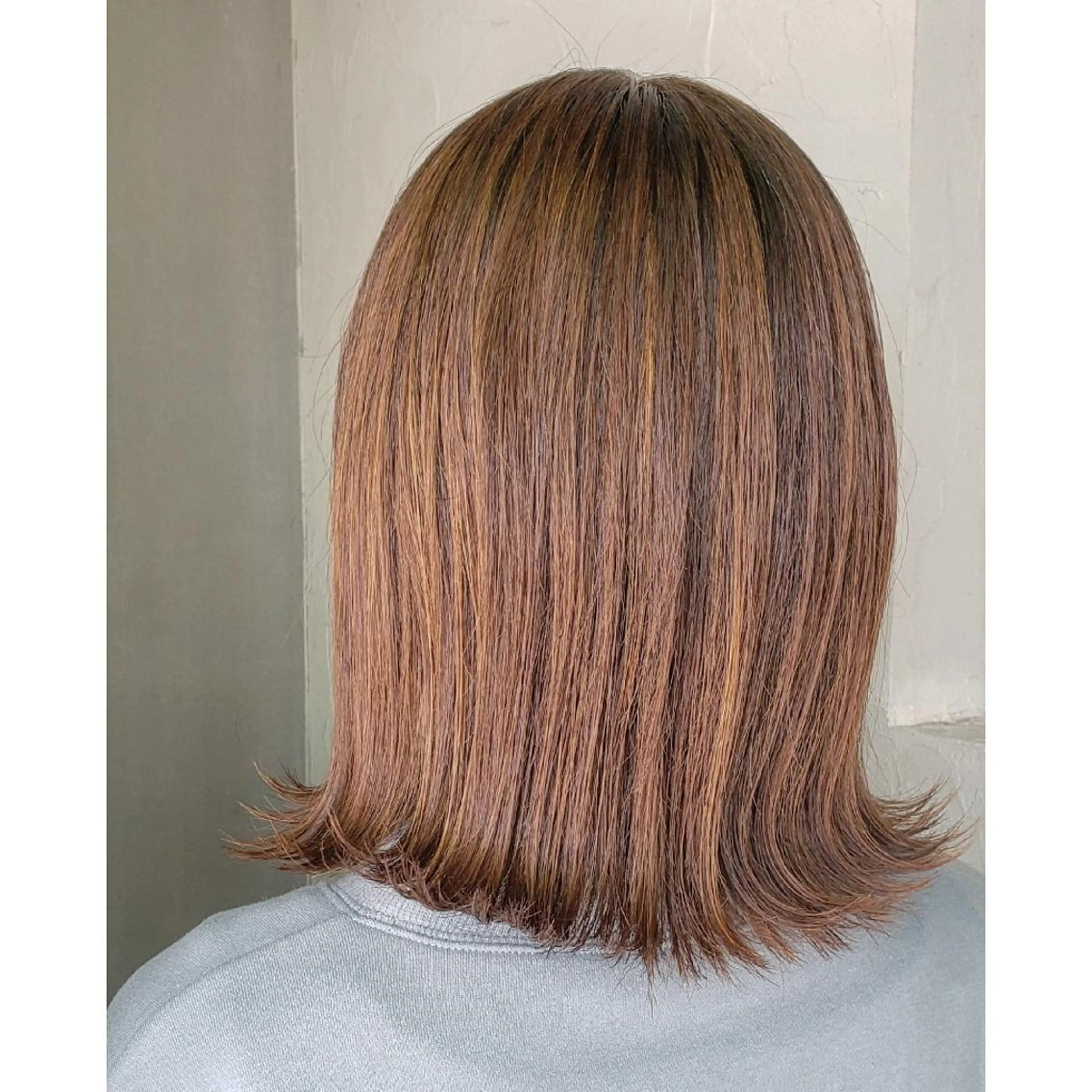 カラー ヘアアレンジ ミディアム ハイライトカラー ハイライト 髪質改善サロン🍃 AIRI のヘアスタイル