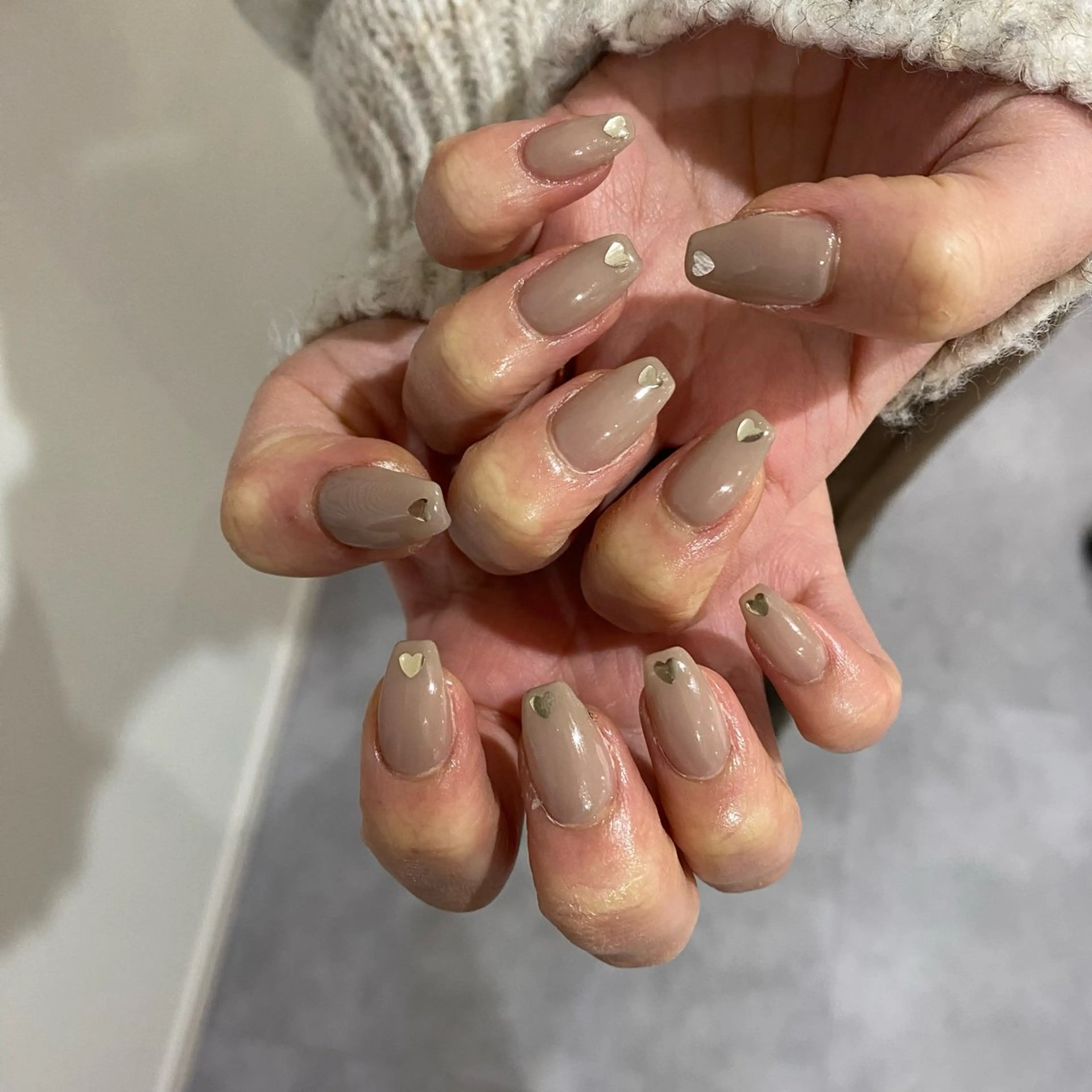 オフケア込み！ワンカラーにワンポイント🫶🏻　今はちょこんとハートが人気です🥰　他にもストーンやパールもございます。の写真