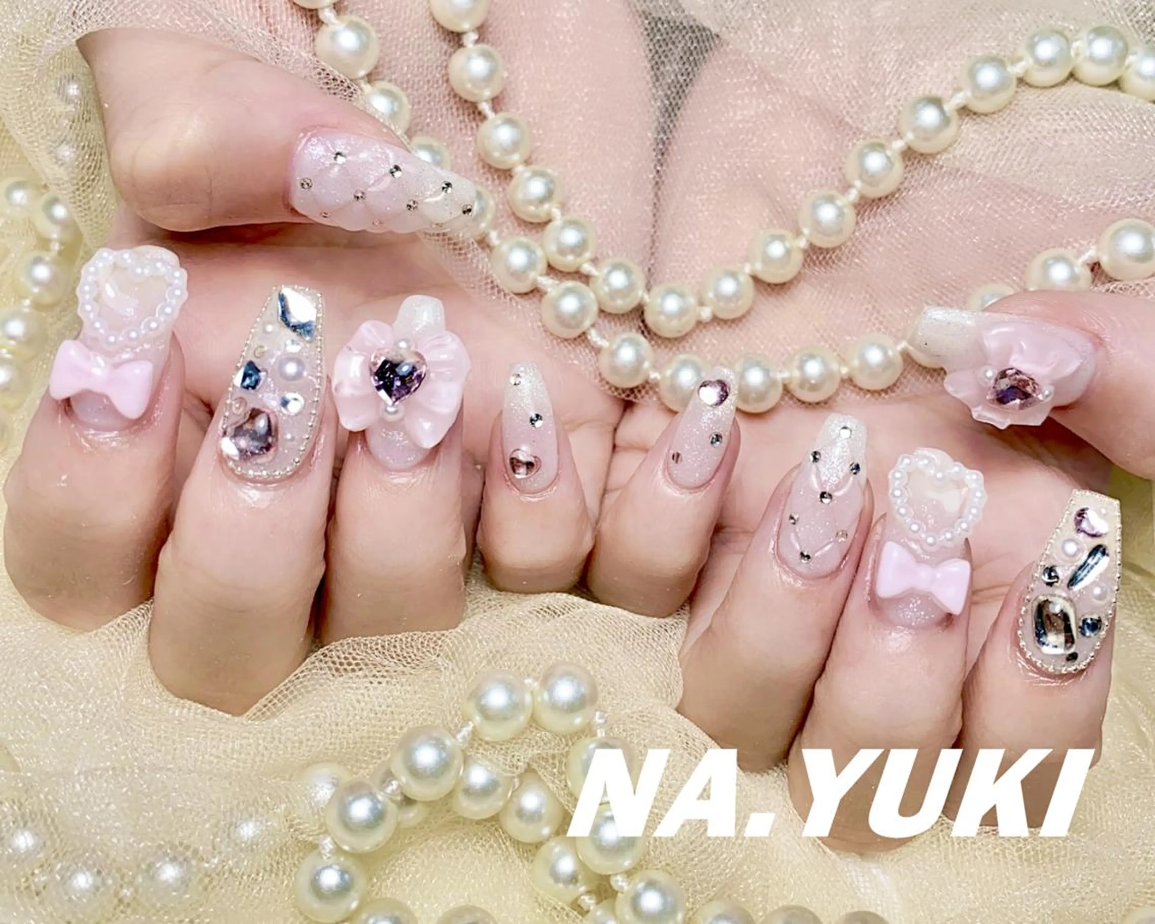 ネイル 🌷 Mooning 🌷のネイルデザイン