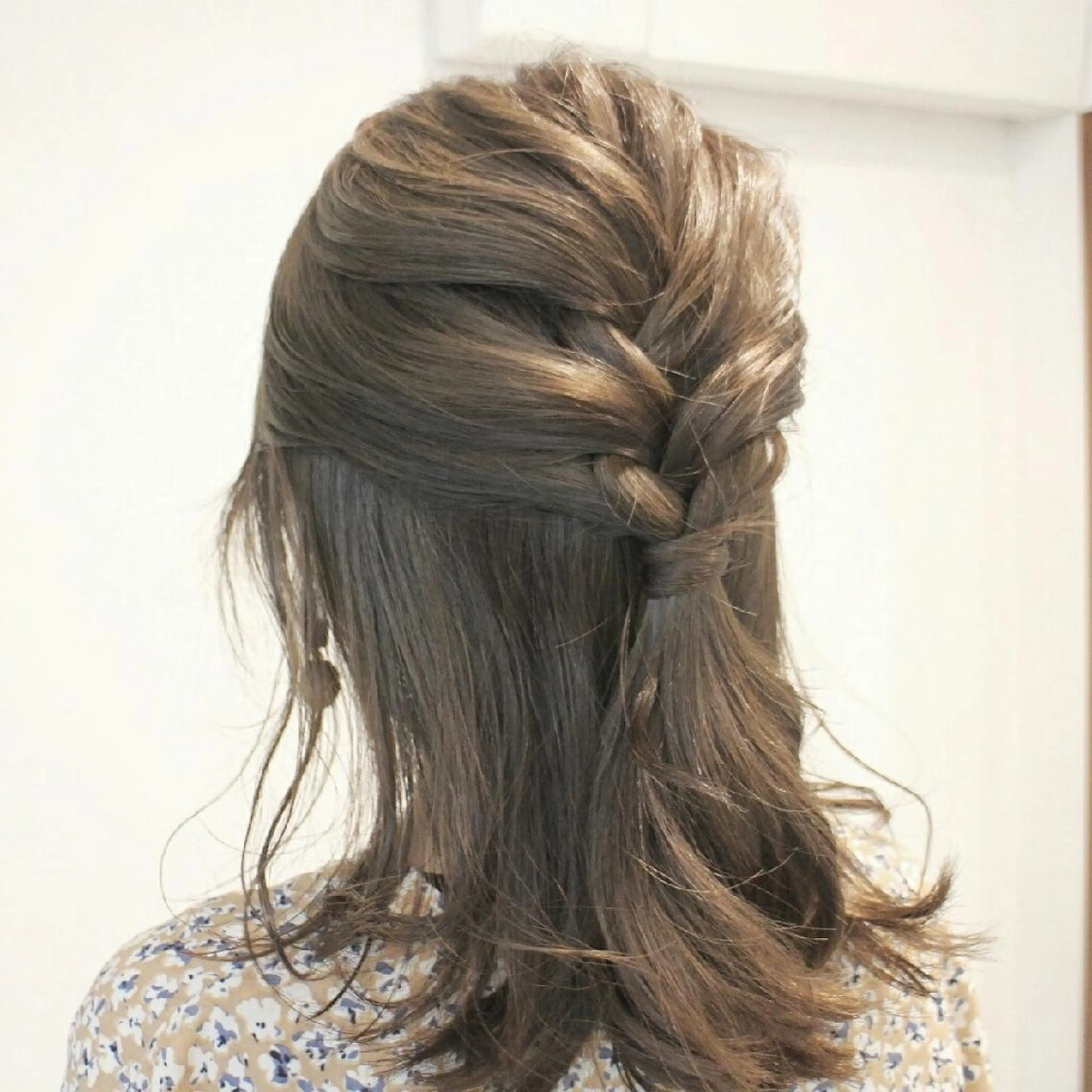 ヘアアレンジ Click所属・クニモトハルナ ボブ/柔らかカラーのヘアスタイル