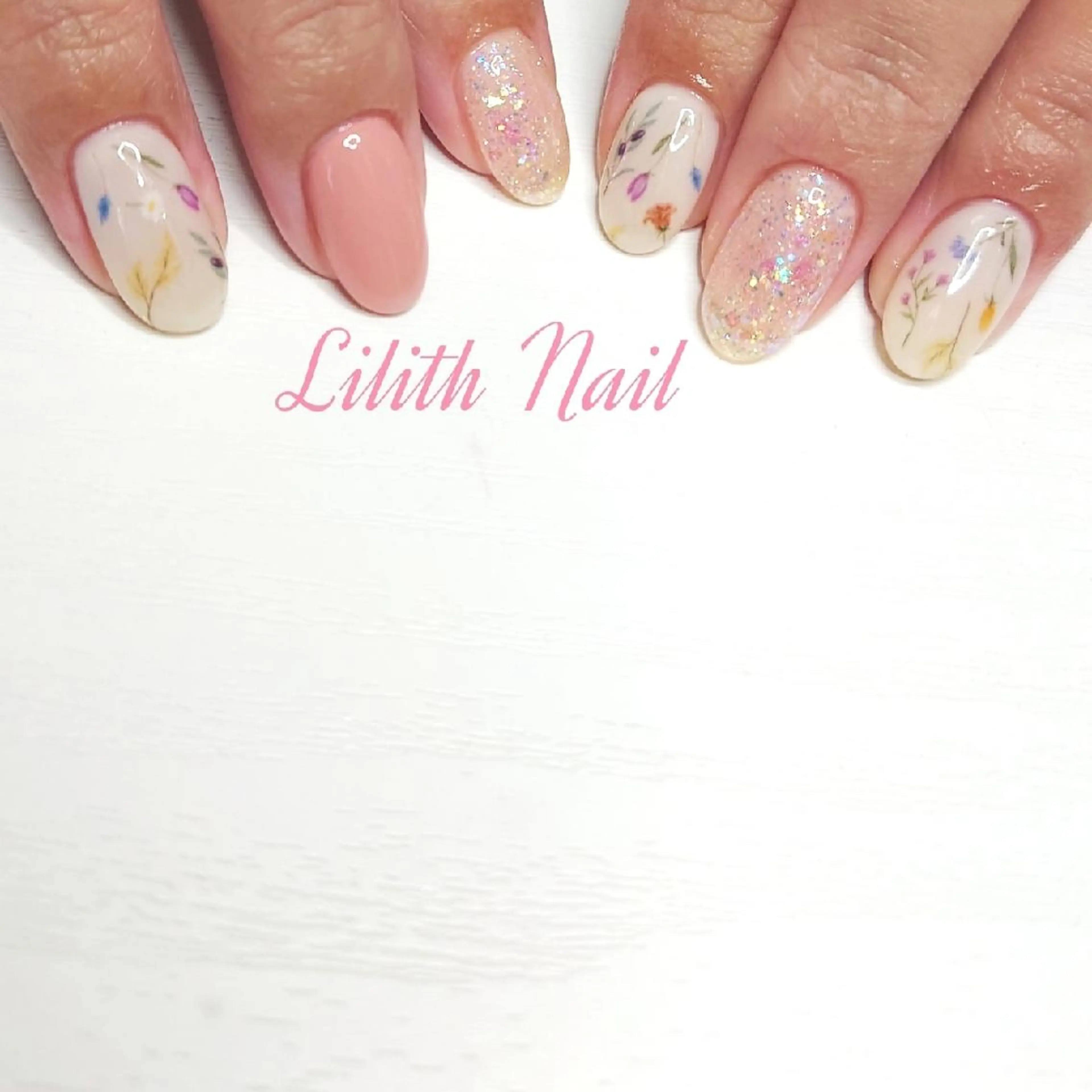 ネイル アートネイル ハンドネイル Lilith Nailのネイルデザイン