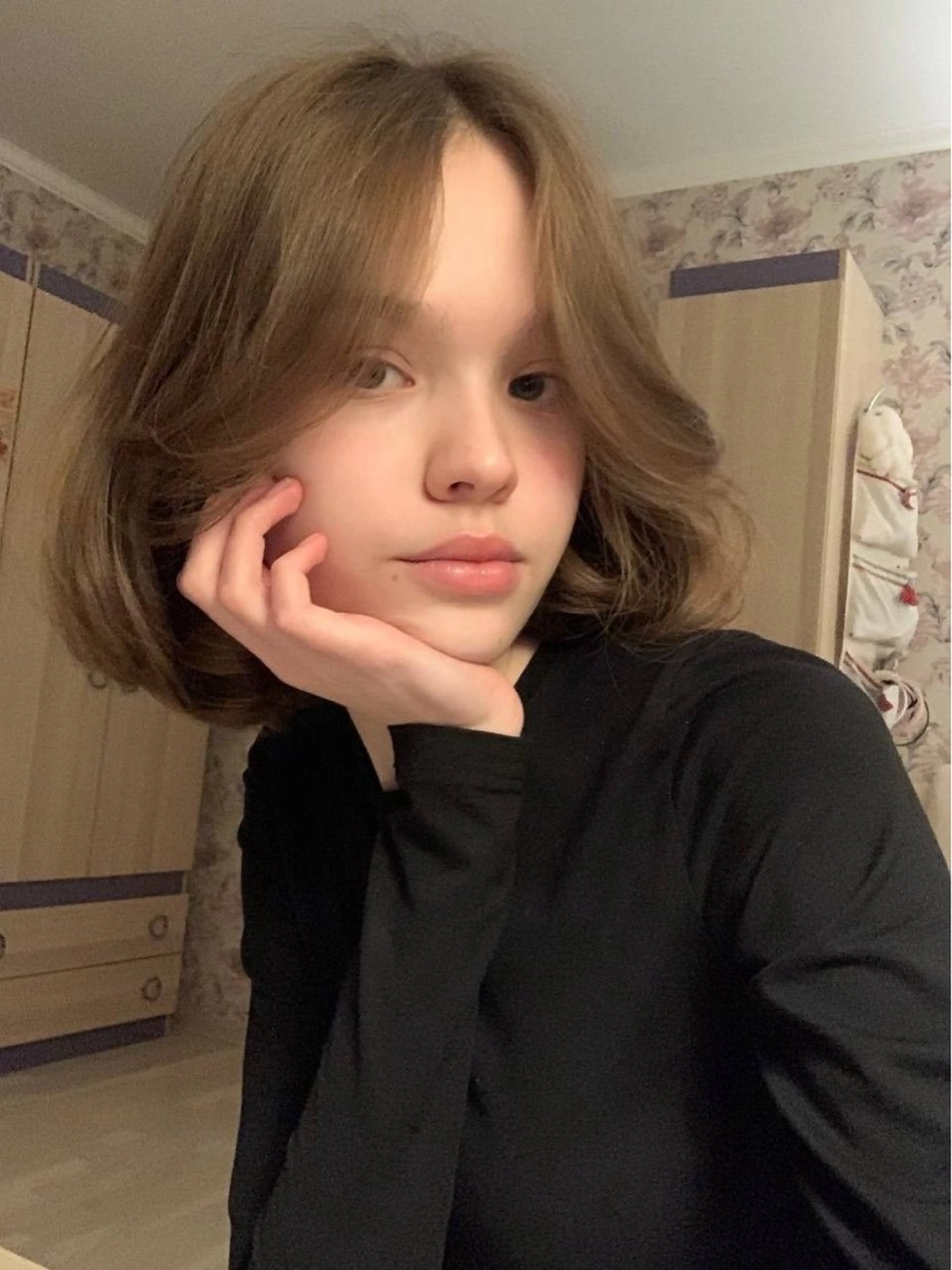 ミディアム カラー ブリーチ akane/ベージュ /オリーブ/ブラウンのヘアスタイル