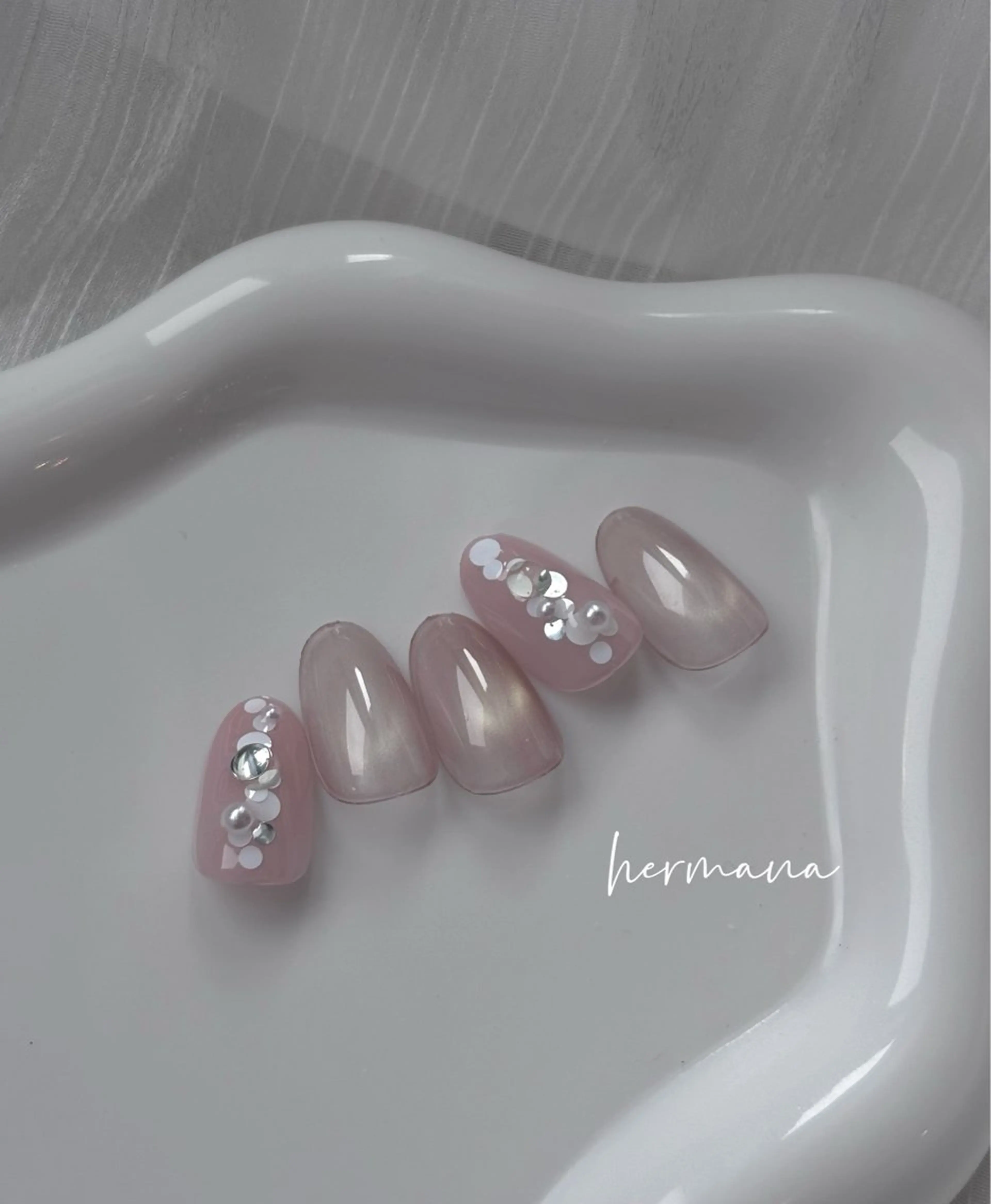 ネイル ハンドネイル 伊藤 菜緒のネイルデザイン