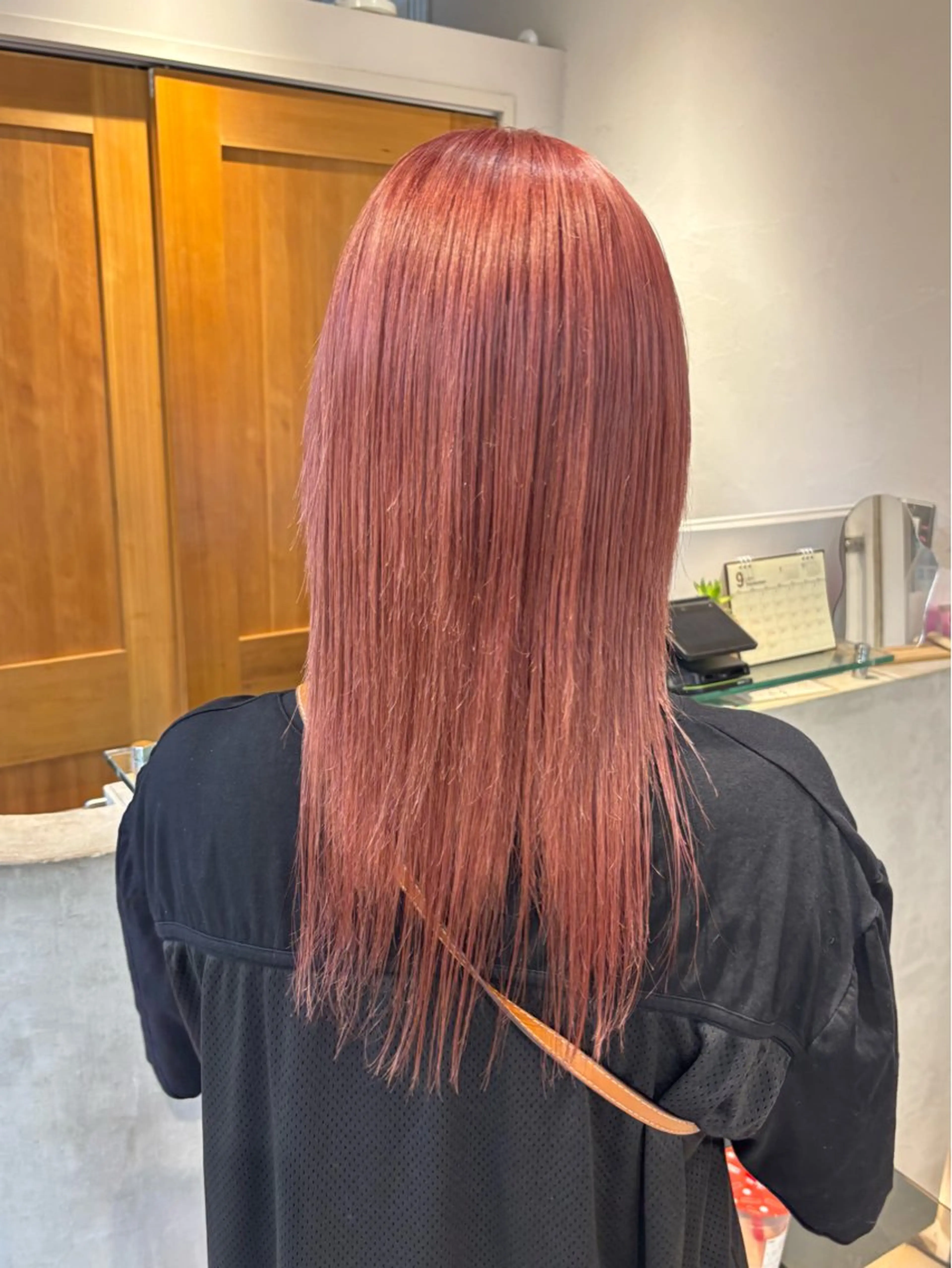 ロング カラー ベージュカラー ブリーチ ハイトーンカラー ピンクカラー ピンクベージュ 💎wakaba💎 モデル募集中のヘアスタイル