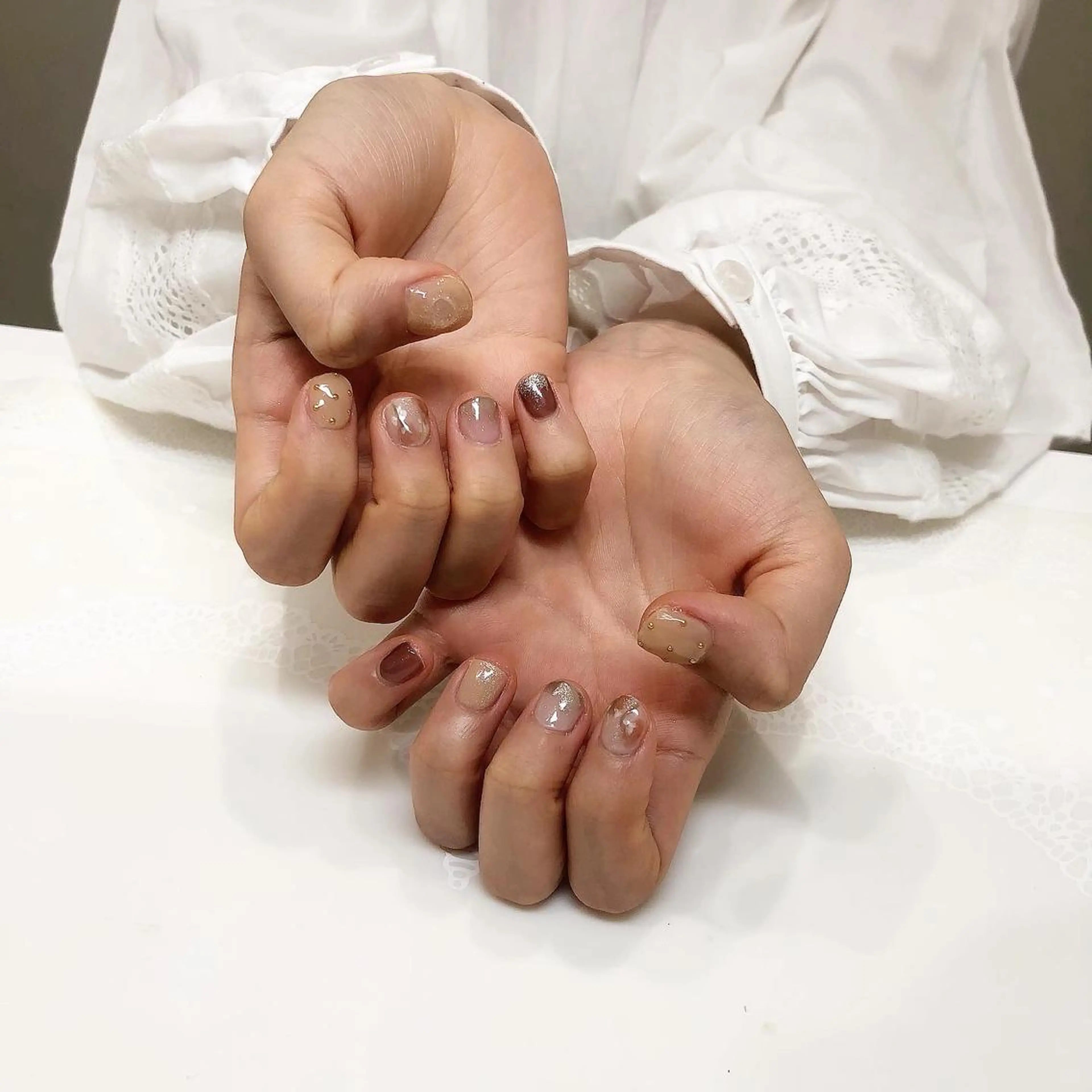 ネイル 椿森 美瑠紅の眉毛・アイブロウイメージ