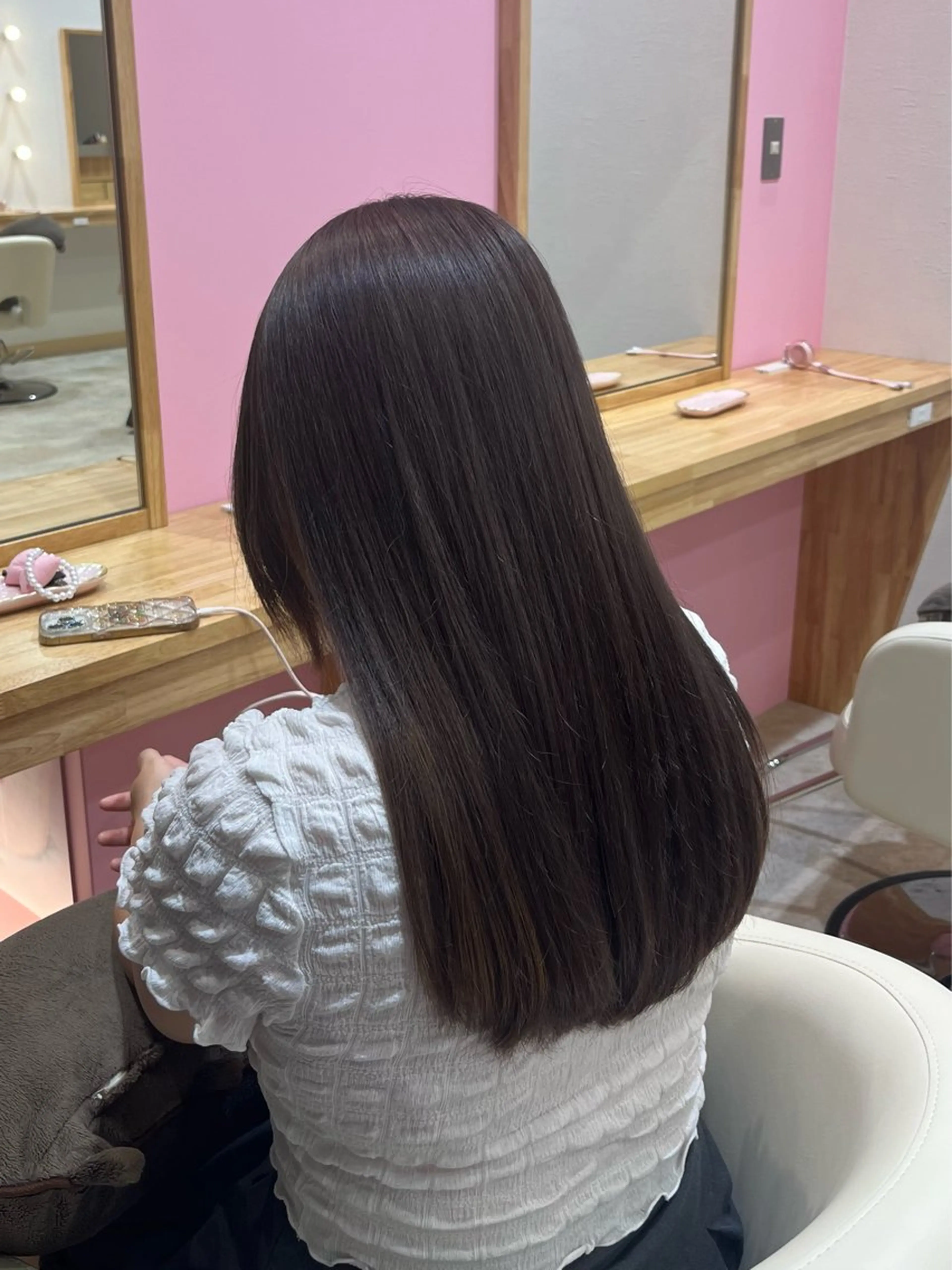 ロング カラー ベージュカラー ブリーチ 透明感カラー ラベンダーカラー ラベンダーベージュ 顔まわり/オフィス カラー/青栁優🔆のヘアスタイル