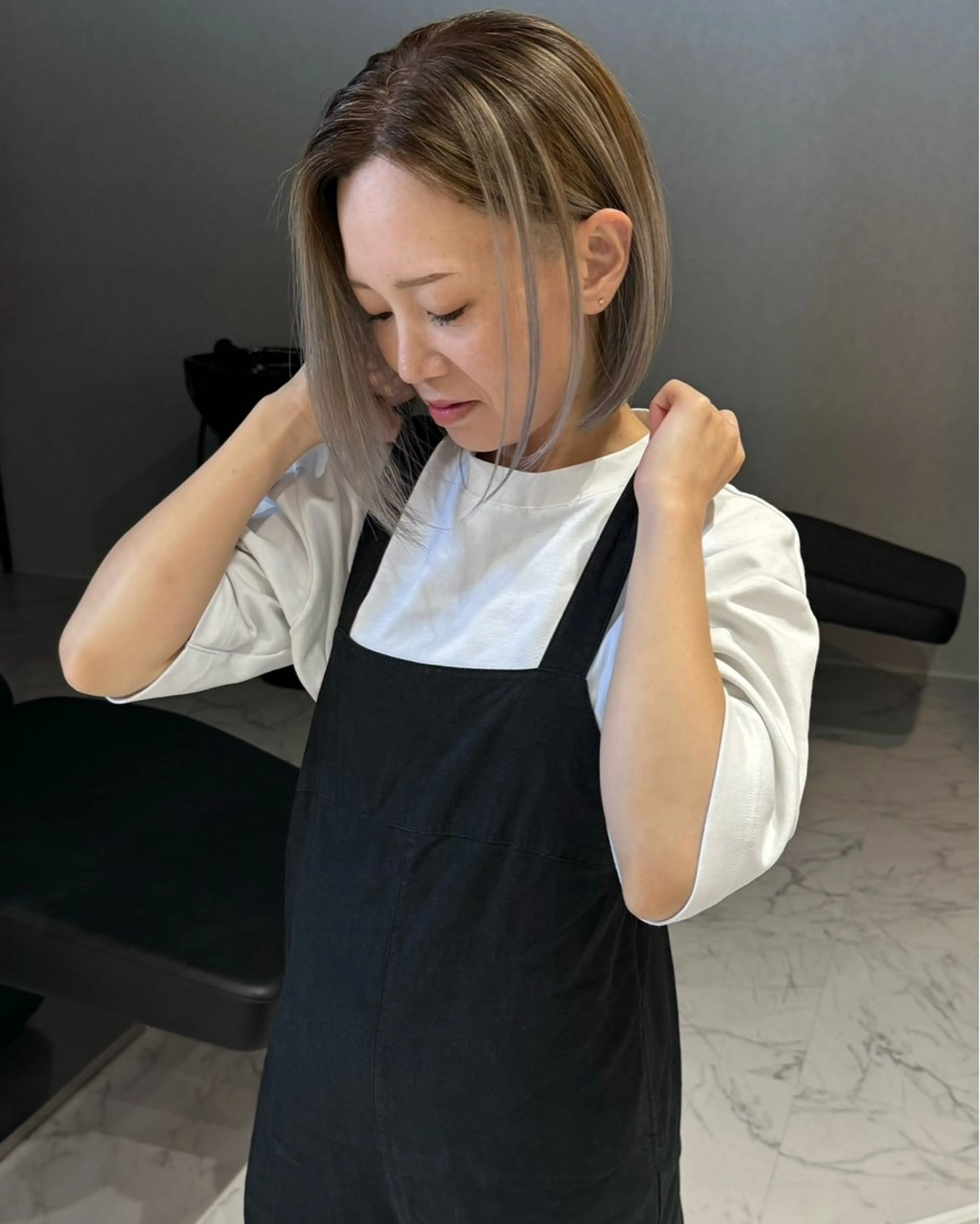 ショート カラー ヘアアレンジ バレイヤージュ ブリーチ ダブルカラー ハイライトカラー ハイトーンカラー カット ヘアカラー トリートメント アンドウ ユウ/ レイヤーカット/韓国のヘアスタイル