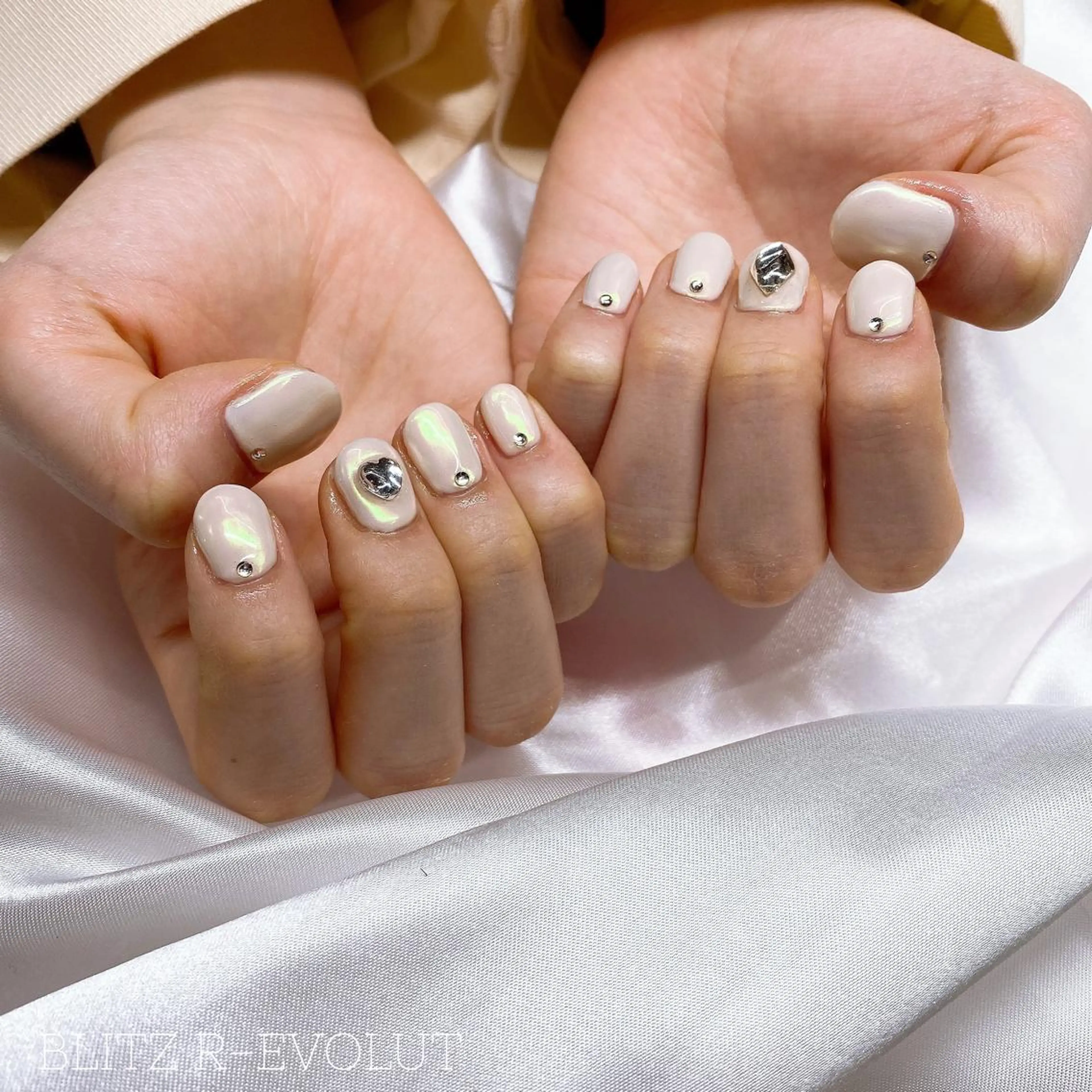 ネイル ☁️BLITZ 🎀笠原雪音🎀のネイルデザイン