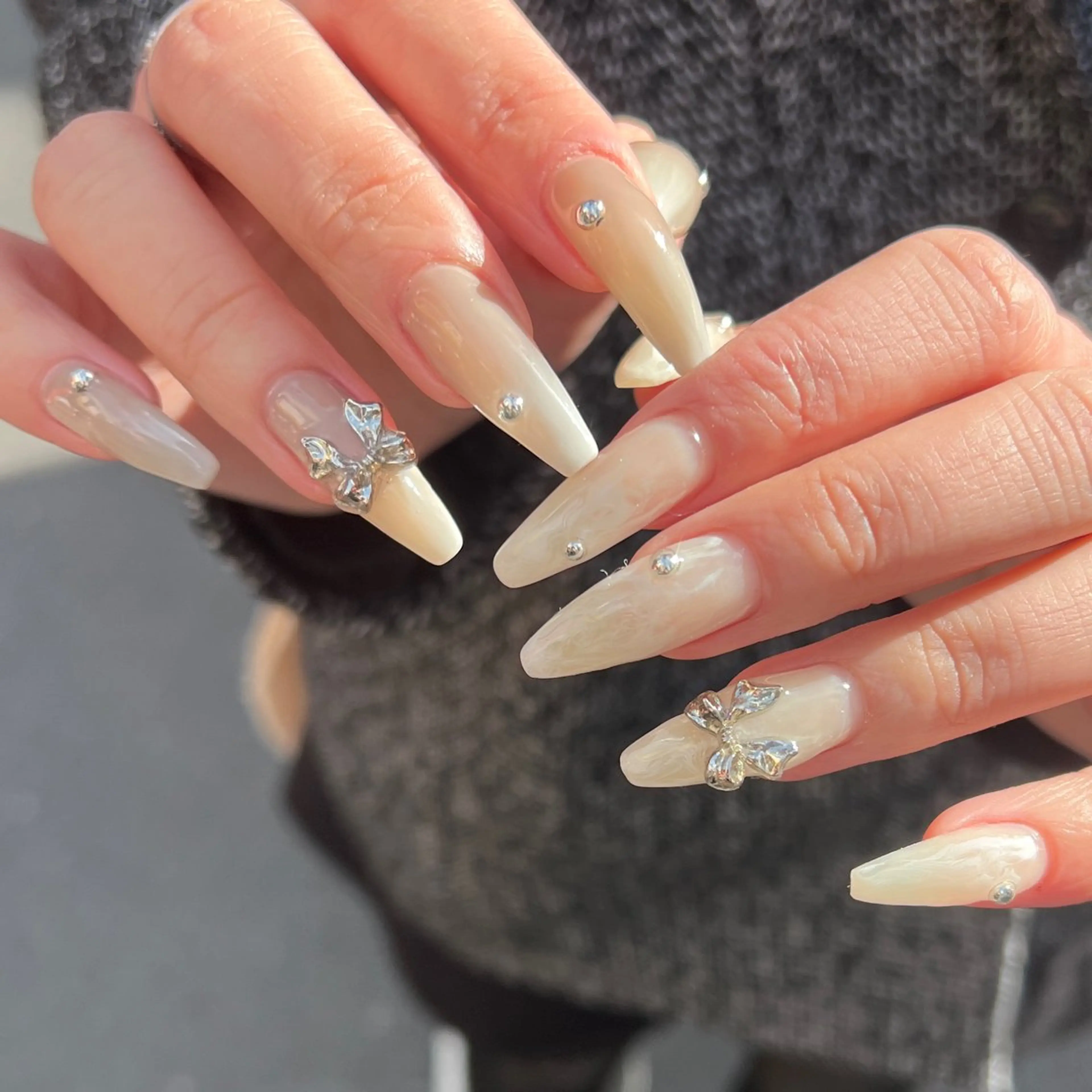 ネイル ハンドネイル 河野 弥月のネイルデザイン