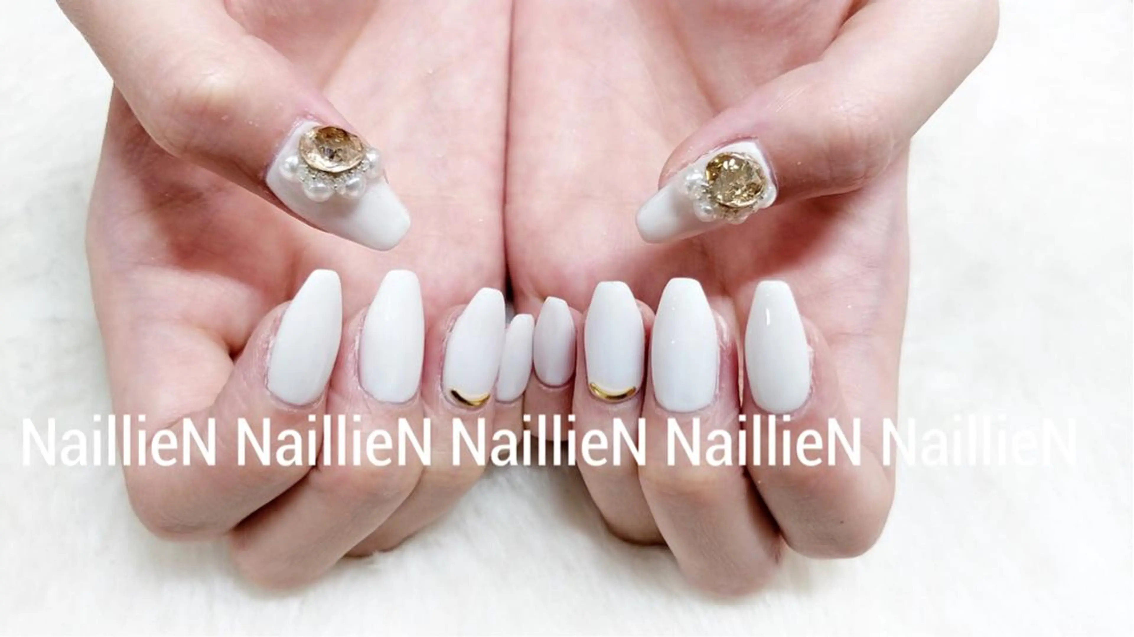 ネイル ワンカラーネイル ホワイト Nail lieNのネイルデザイン