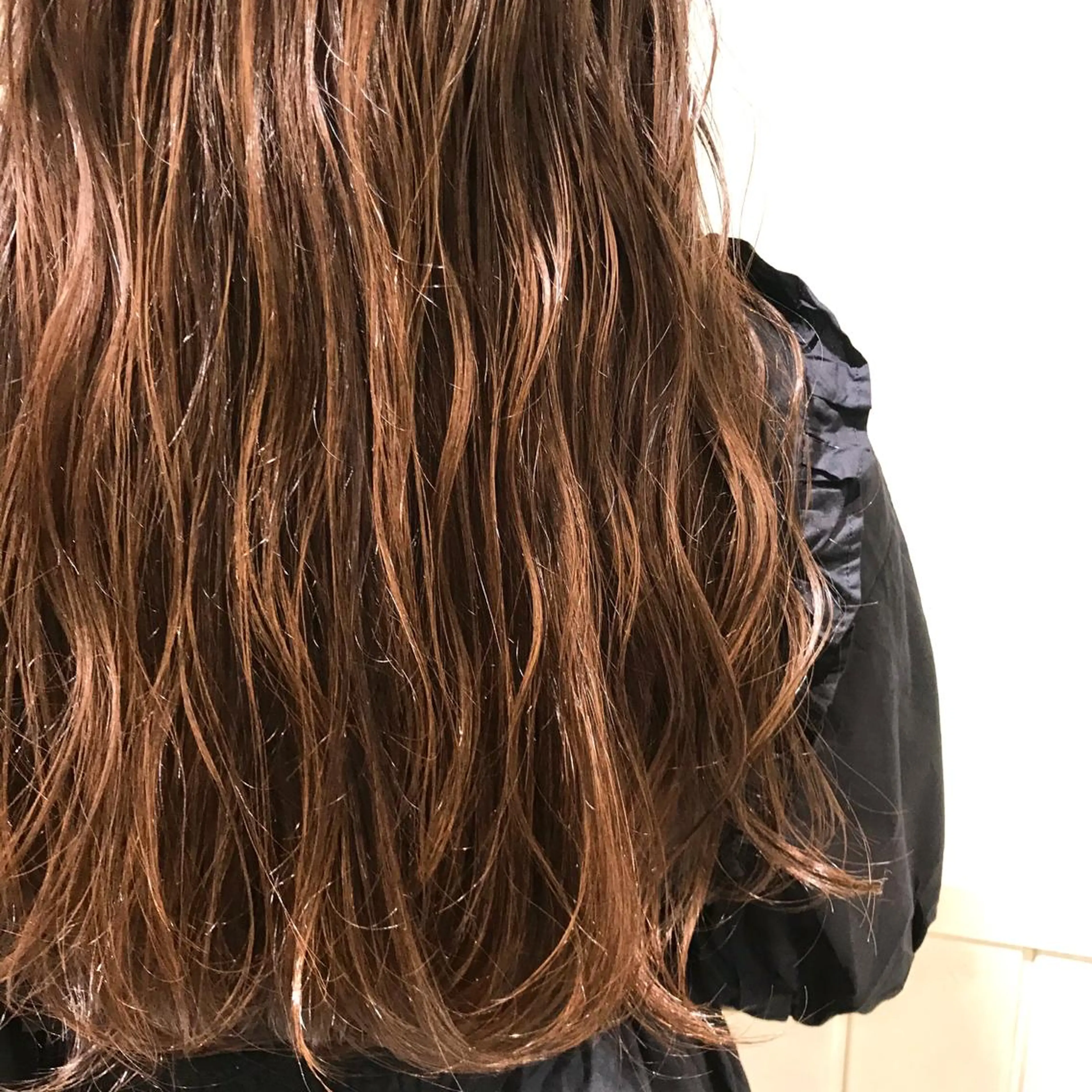 ロング スナコザワ レナのヘアスタイル