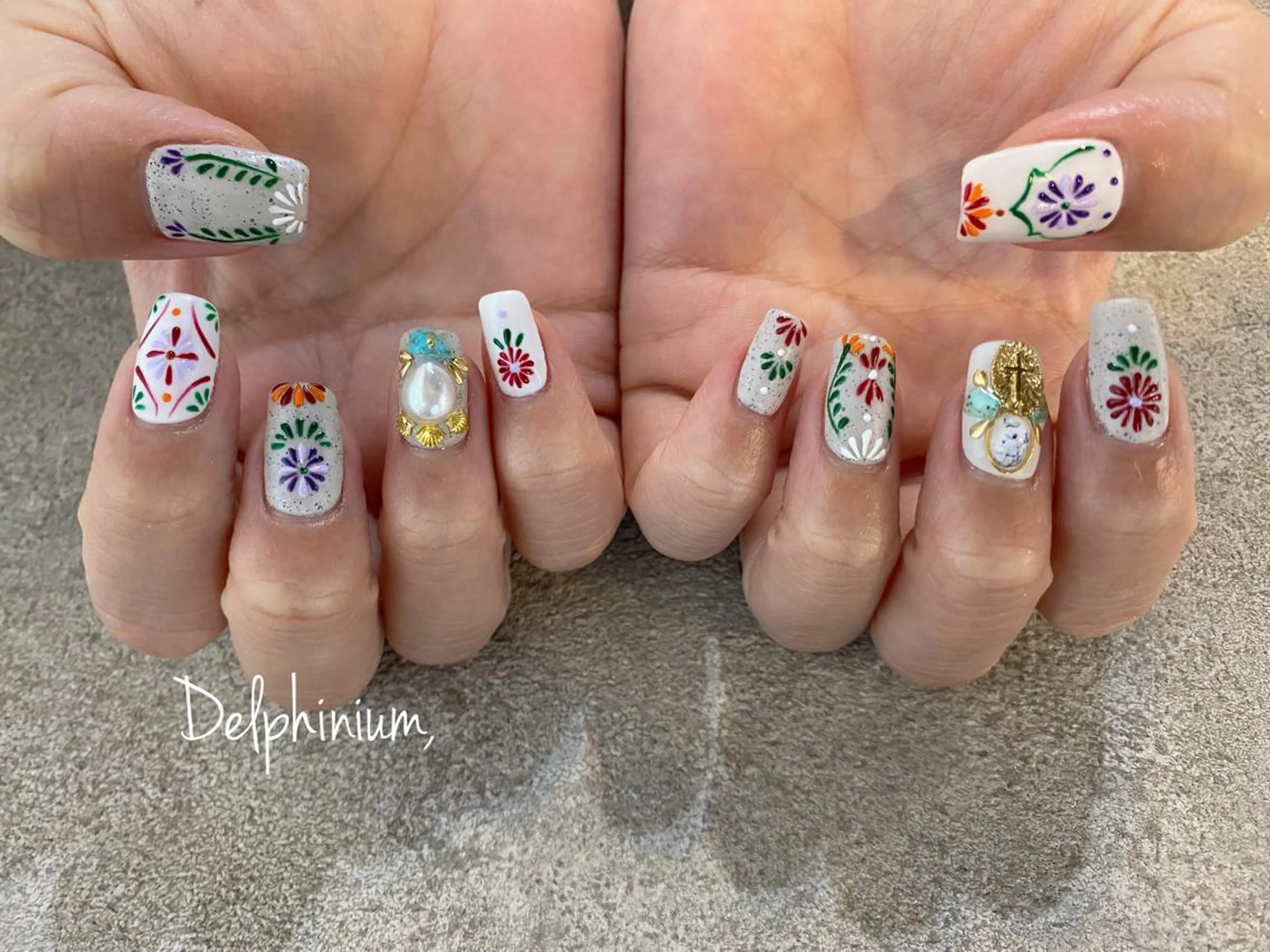 ネイル アートネイル ハンドネイル 岡本 友恵のネイルデザイン